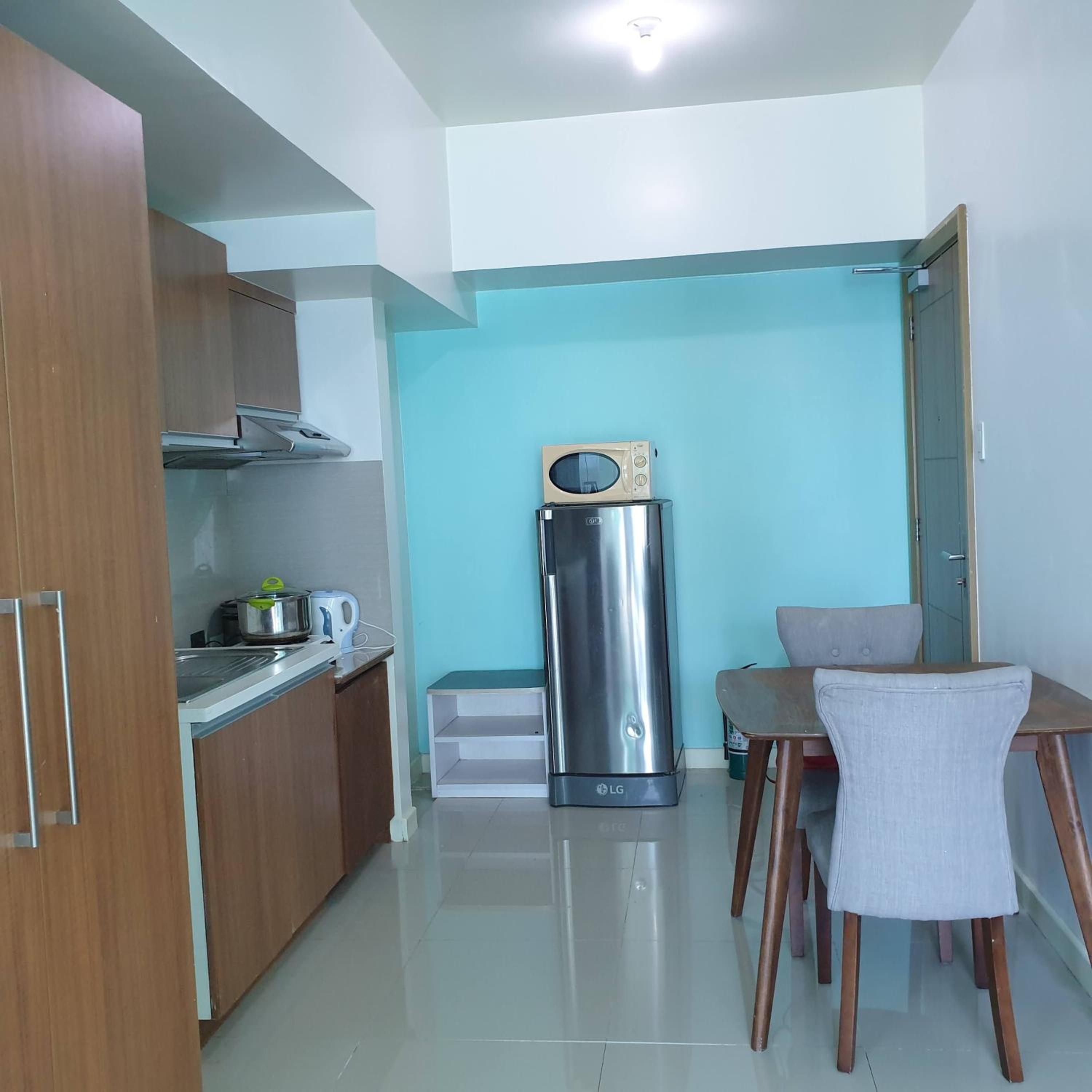 8 Adriatico Manila Condotel Sea View Corner Unit Near St Lukes Clinic