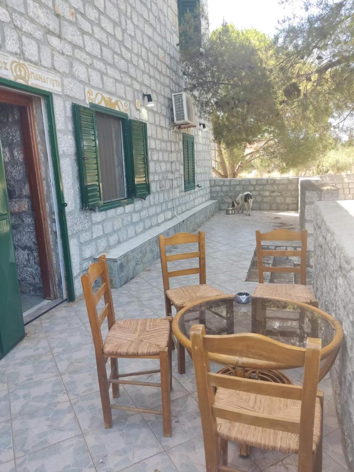 Terra Mani stone rental apartments photo 3