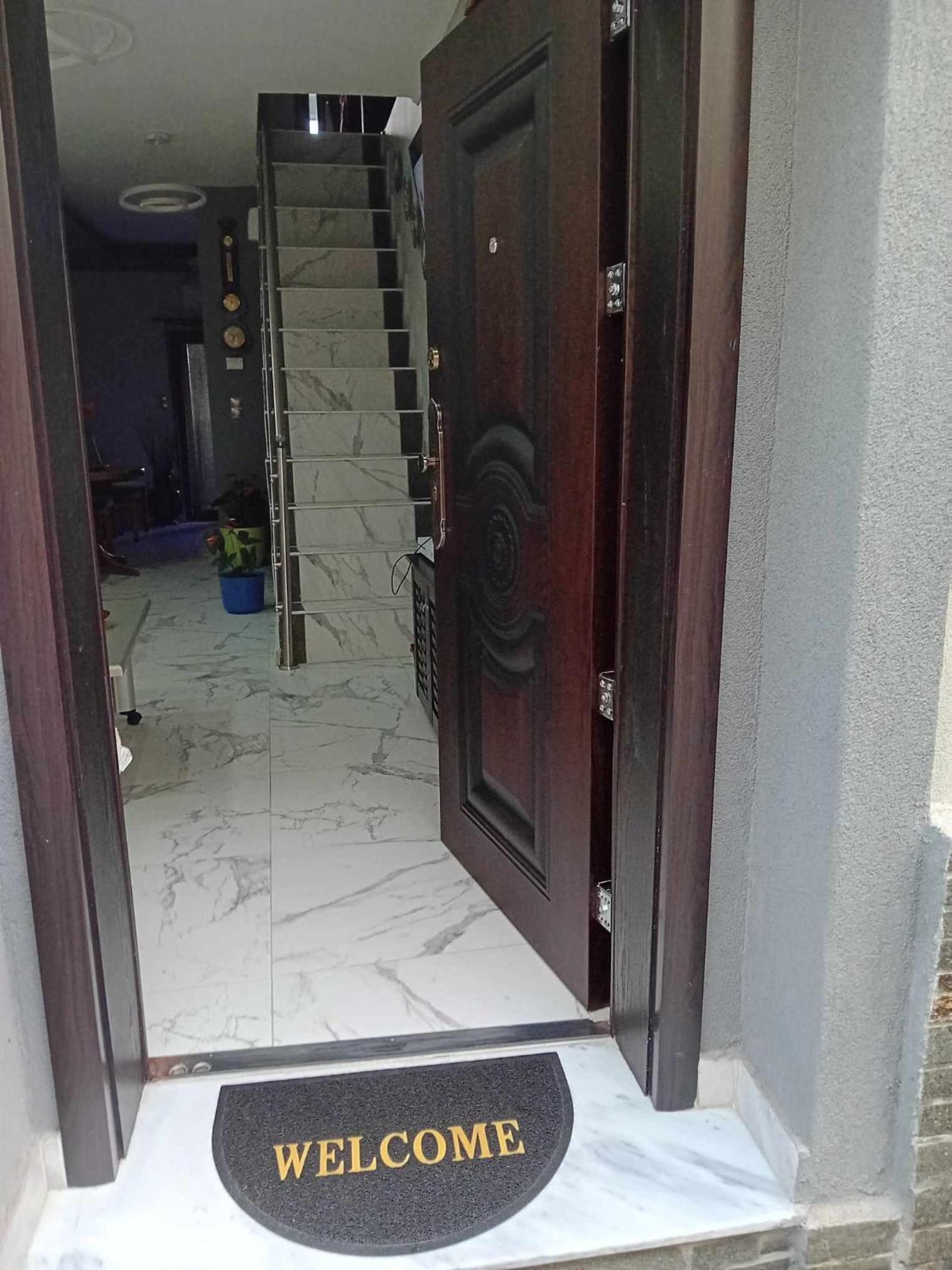 Ioanis Deluxe House view 3