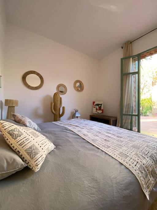 Luxury villa with garden and private pool view 5