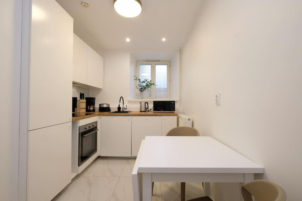 Tallinn City Apartments 4 bedroom Toompea Old Town