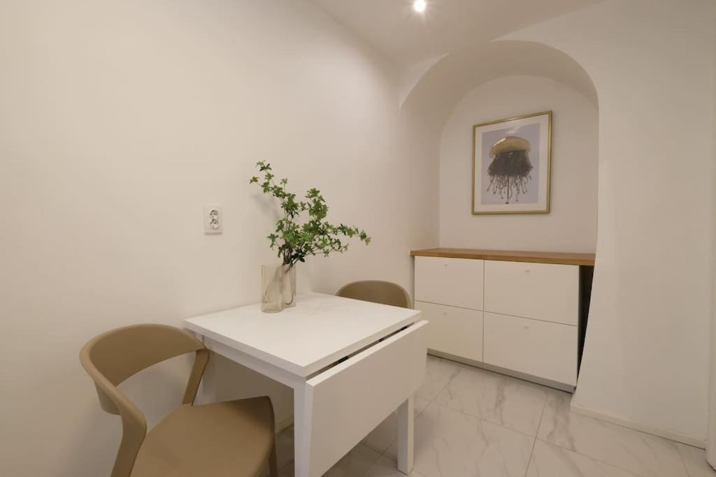 Tallinn City Apartments 4 bedroom Toompea Old Town