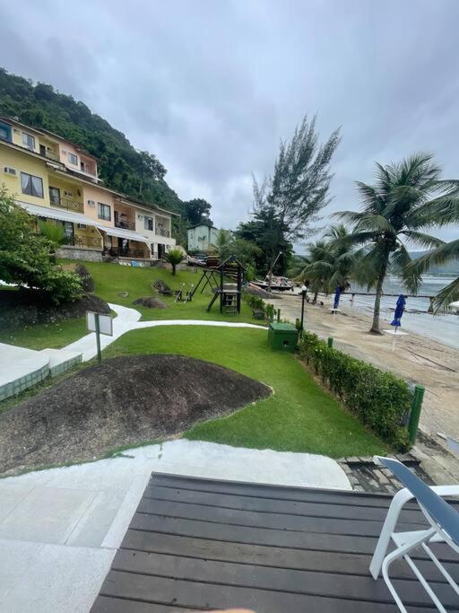 Casa 3 qtos beira mar praia exclusiva e piscina