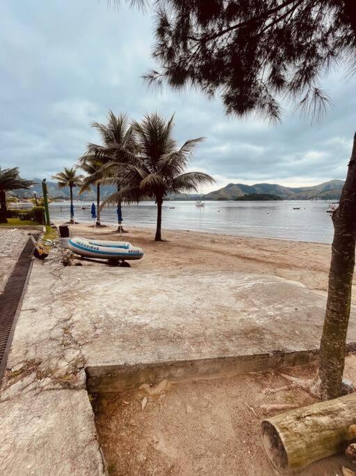 Casa 3 qtos beira mar praia exclusiva e piscina