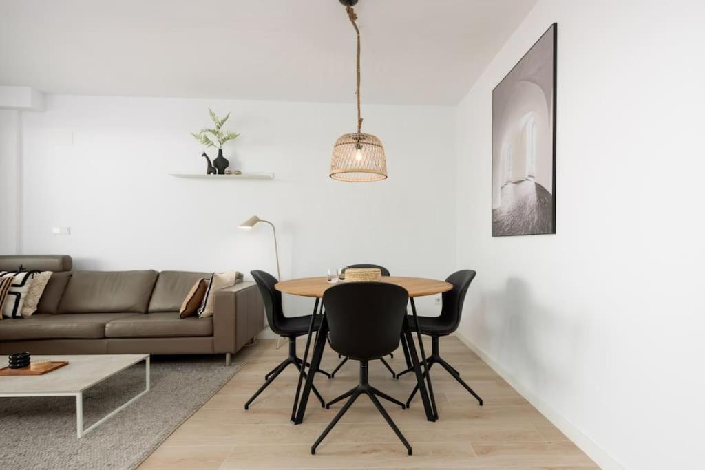 One 80 Estepona cozy apartment 'El Cambio' at walking distance to the sea view 2