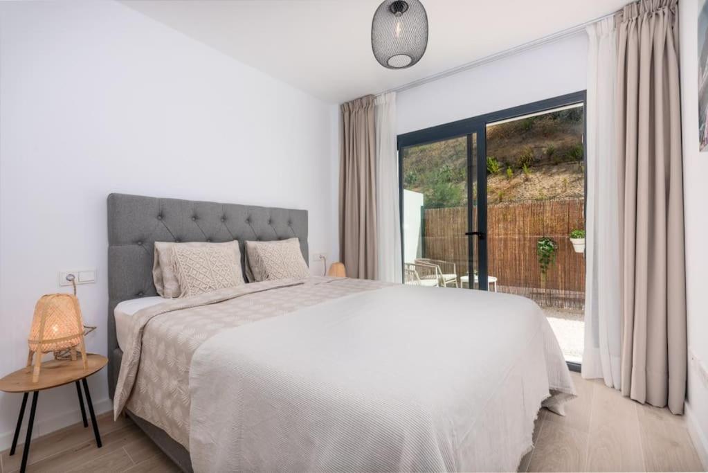 One 80 Estepona cozy apartment 'El Cambio' at walking distance to the sea view 3