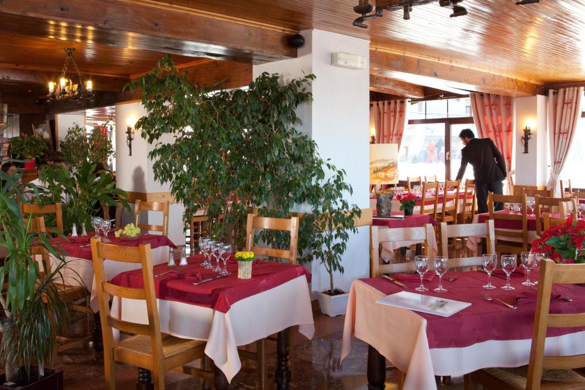 restaurant