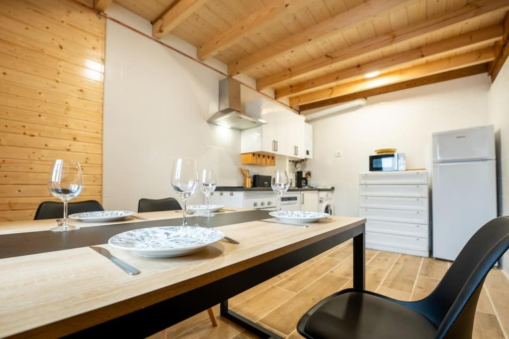 Arce singular by urbanhosting