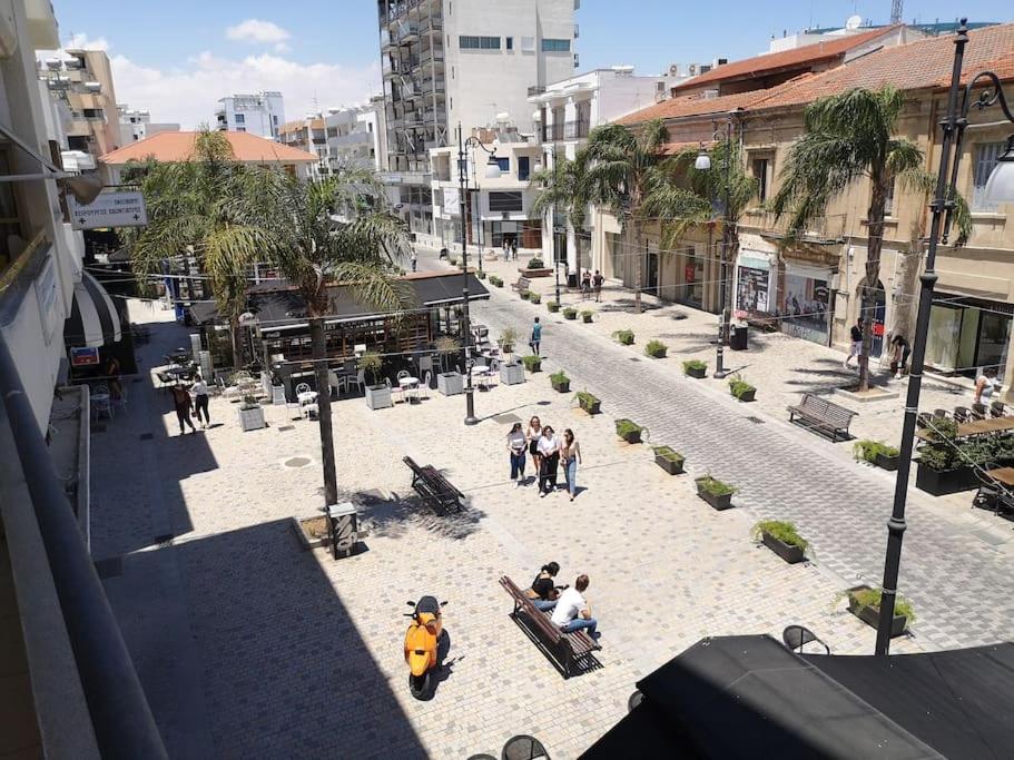 Yippee! at Ermou Square Amazing Location View