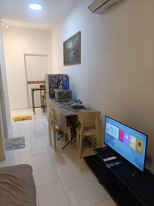 Cozy Sky Loft 2 Guests Nflix, Disney Plus & HBO B30B