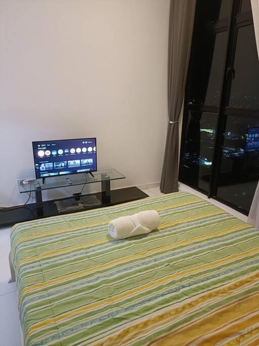 Cozy Sky Loft 2 Guests Nflix, Disney Plus & HBO B30B