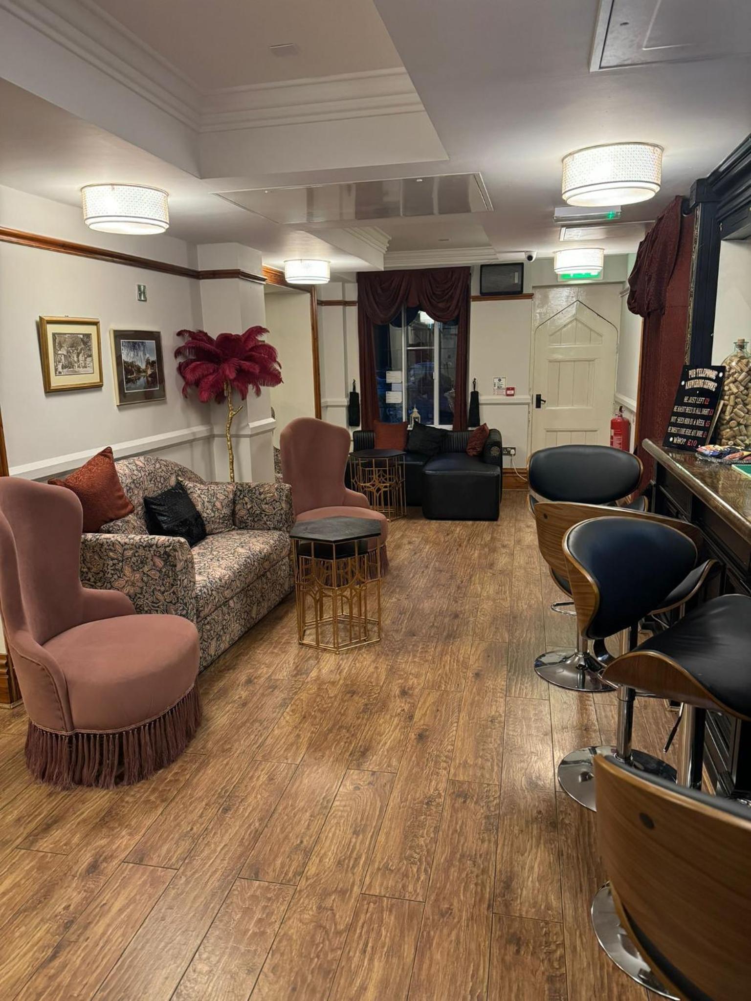 High Tor Hotel