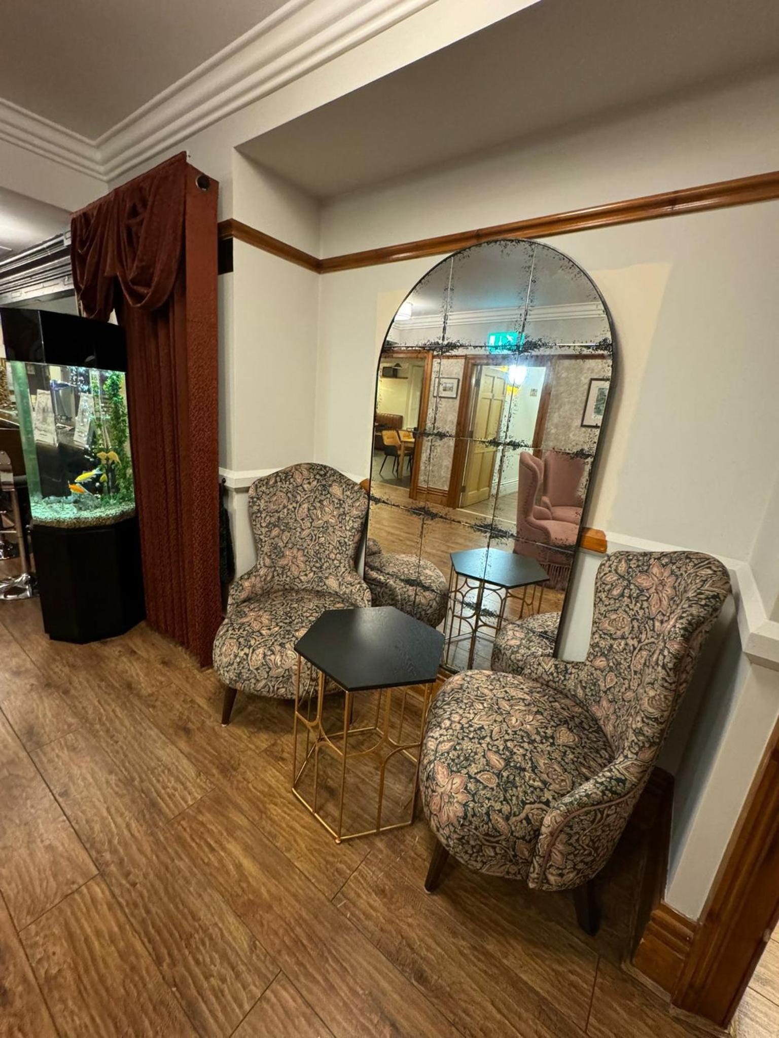 High Tor Hotel