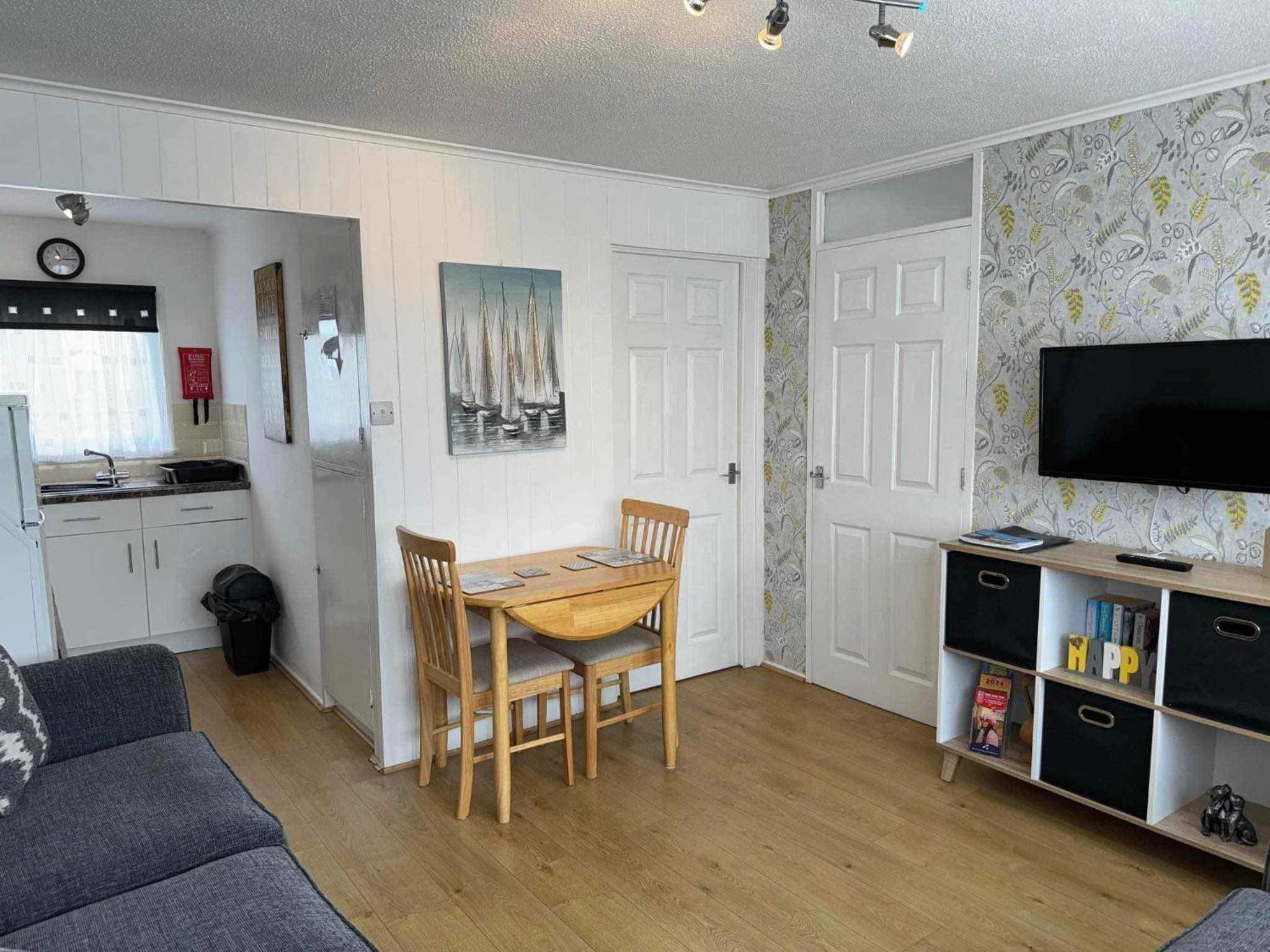 103 Sunbeach South facing 2 bed chalet M and T chalets view 2