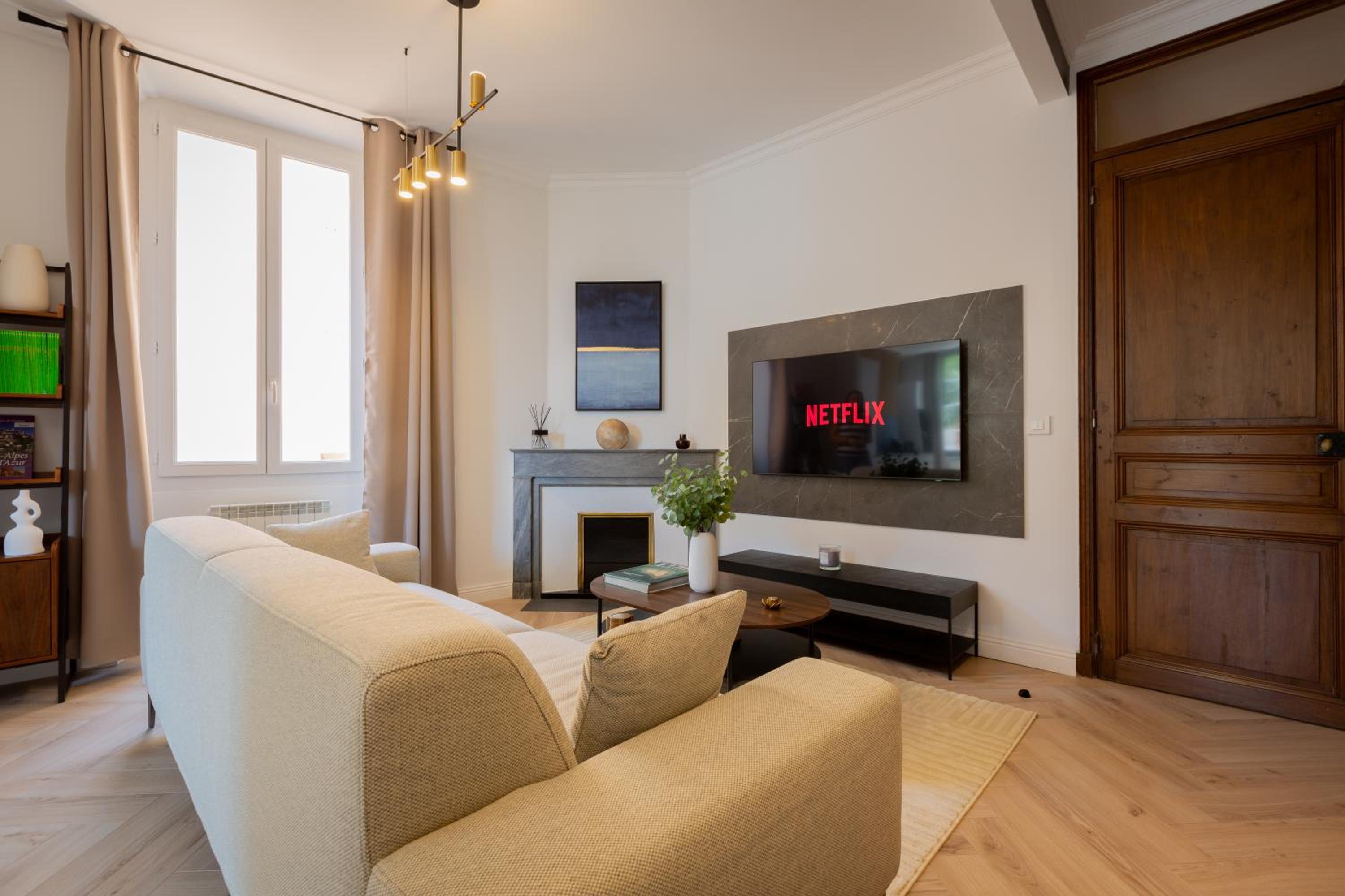 L'Oranger T4 Elegant and bright Prime Location