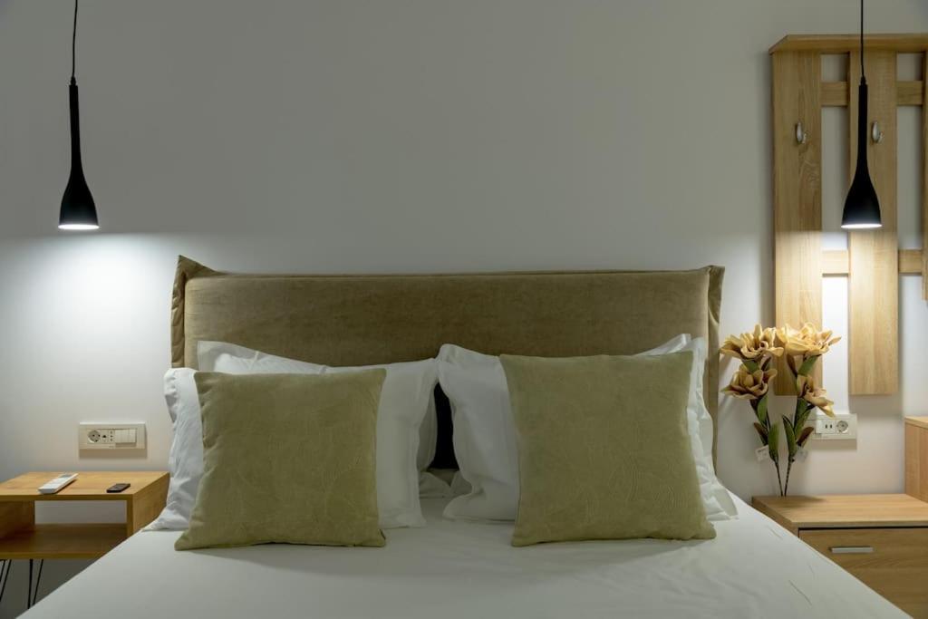 2 Brother's Suites I Zante Town I Sea View I 100m Zante port photo 4