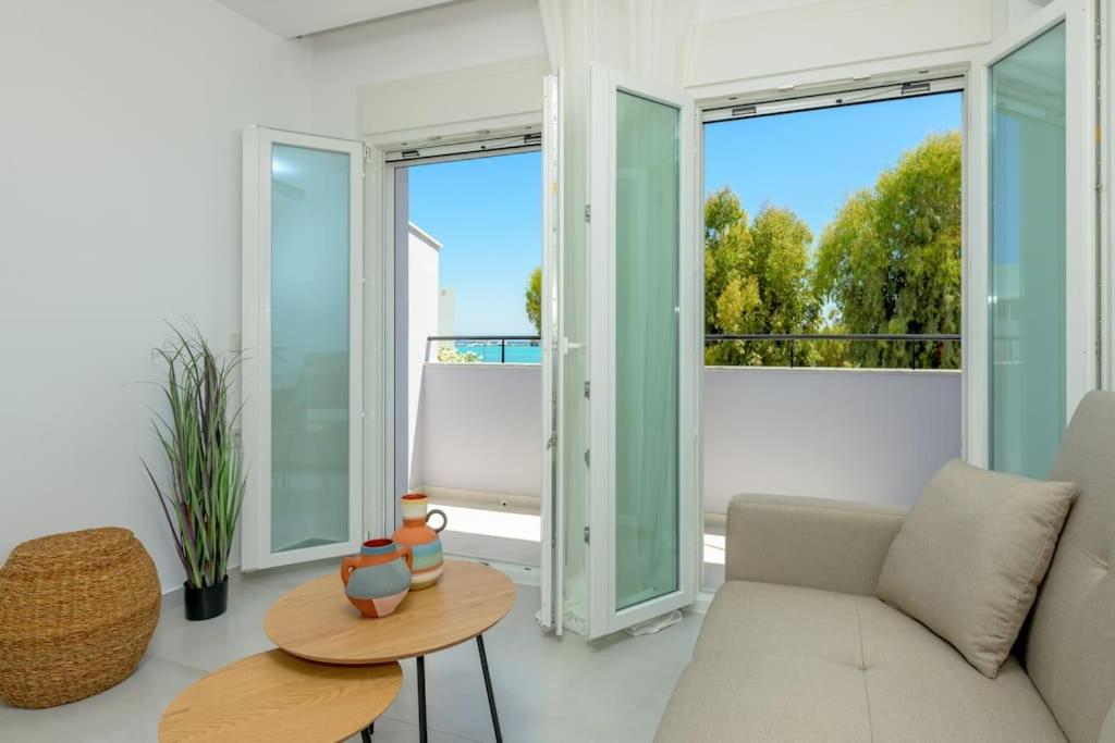 2 Brother's Suites I Zante Town I Sea View I 100m Zante port photo 2