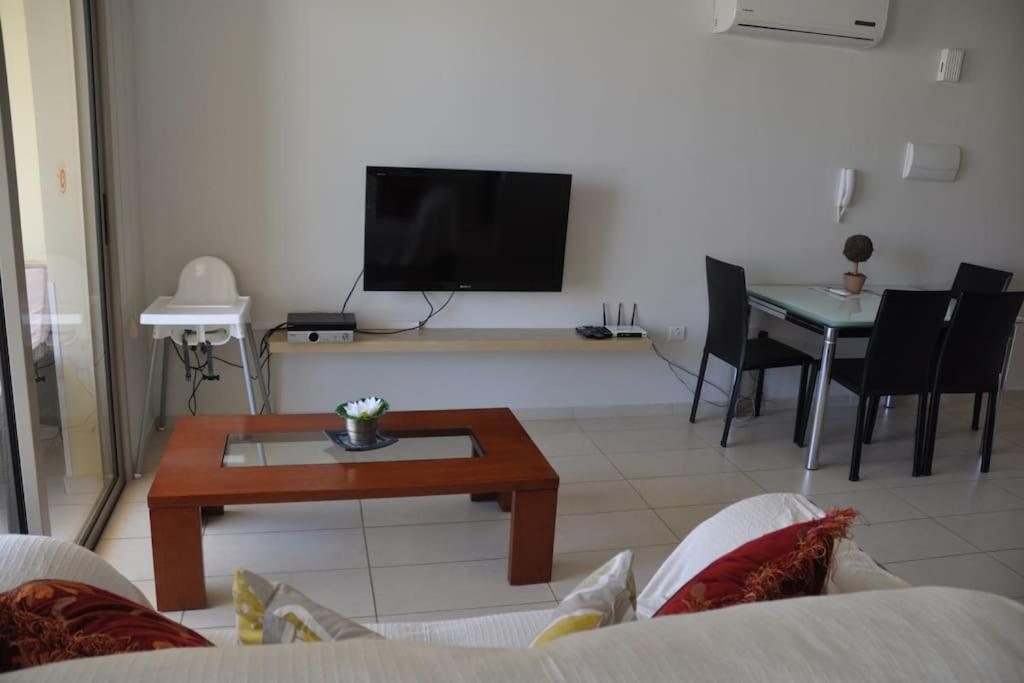 Ivory Suite at Polyxenia - Tourism licence 03125