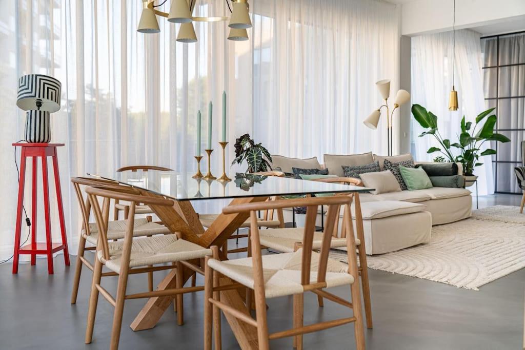 Scandinavian Premium Atelier - Spacious Comfort