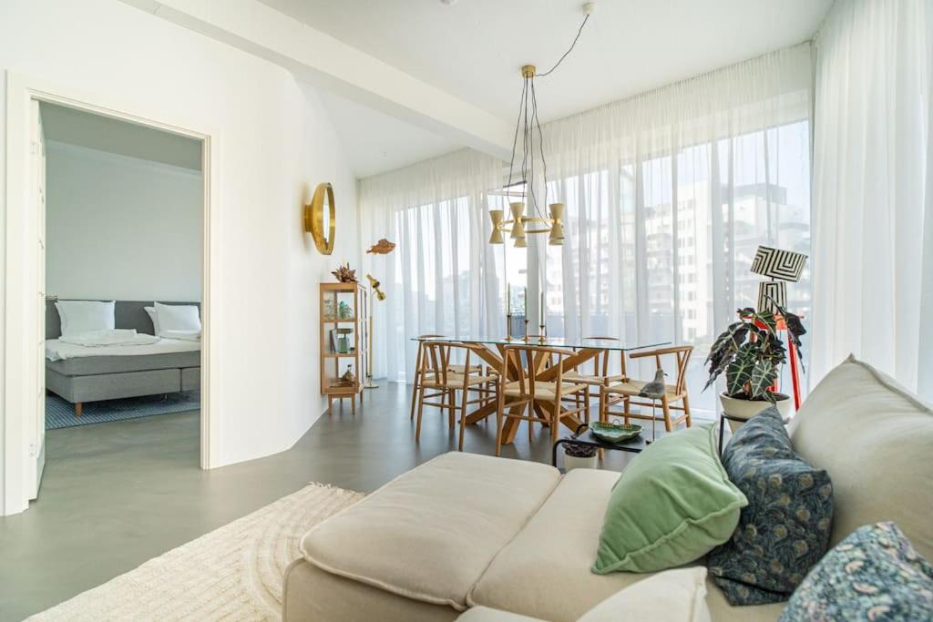 Scandinavian Premium Atelier - Spacious Comfort