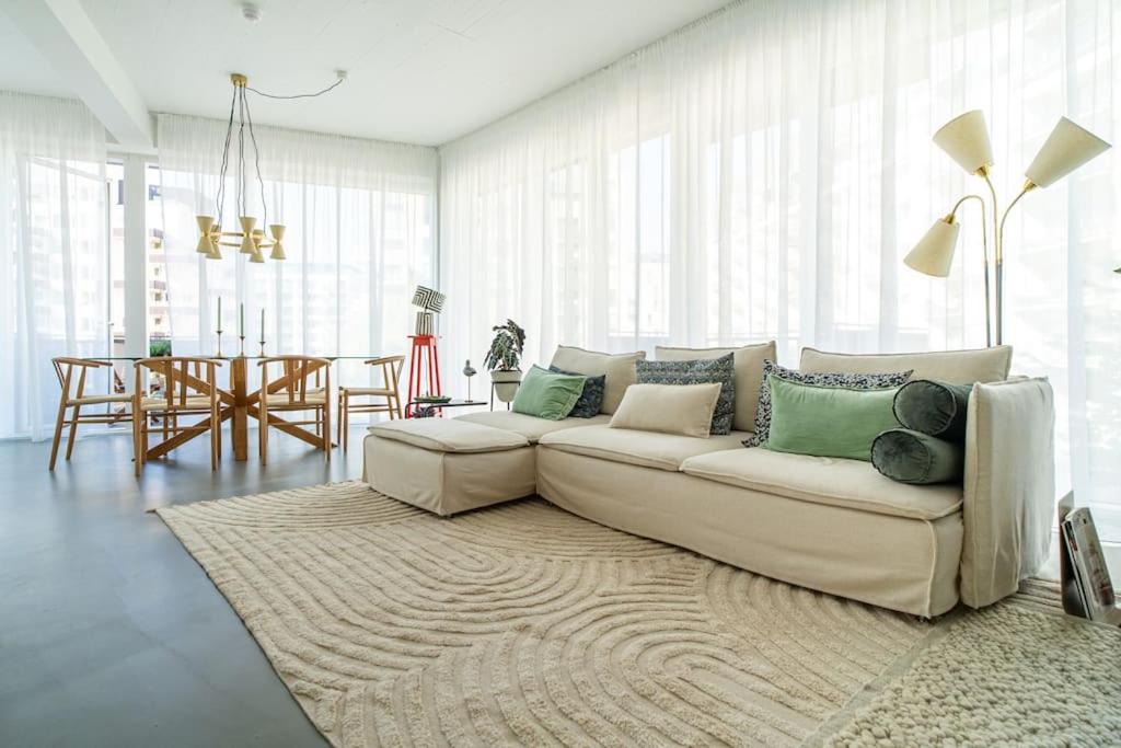 Scandinavian Premium Atelier - Spacious Comfort