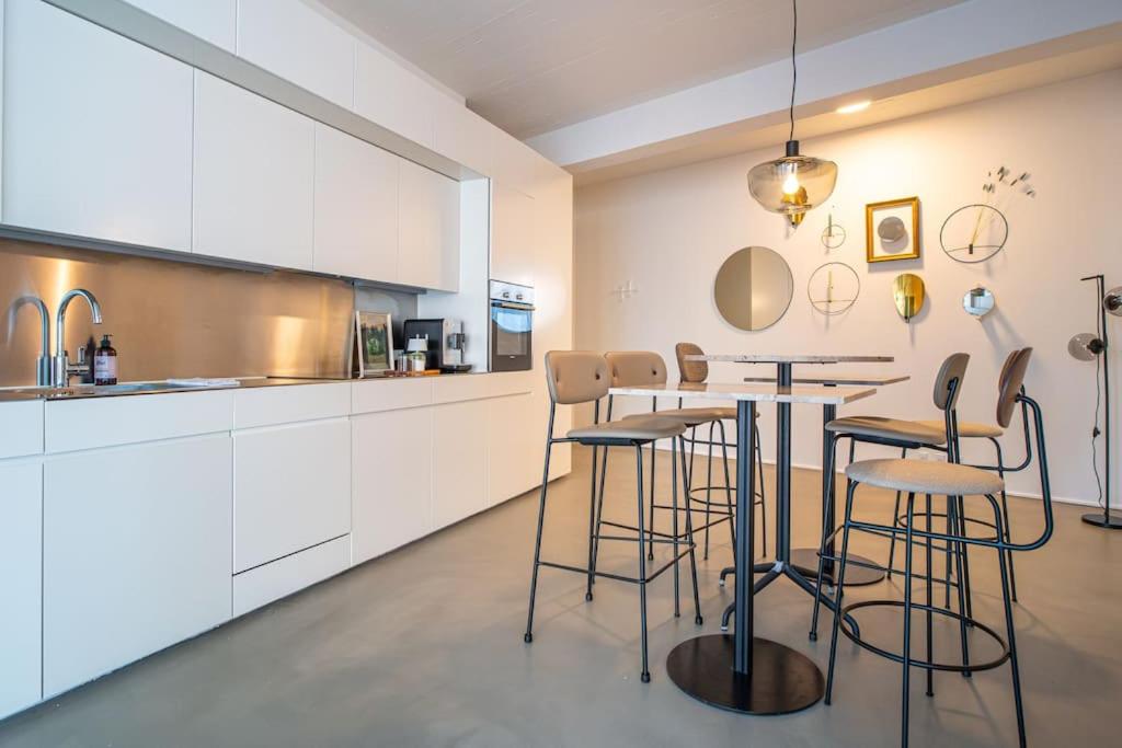 Scandinavian Premium Atelier - Spacious Comfort
