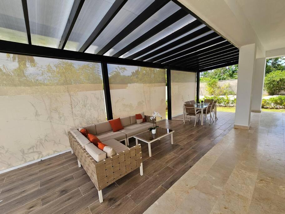 Relax Beach Front Residence