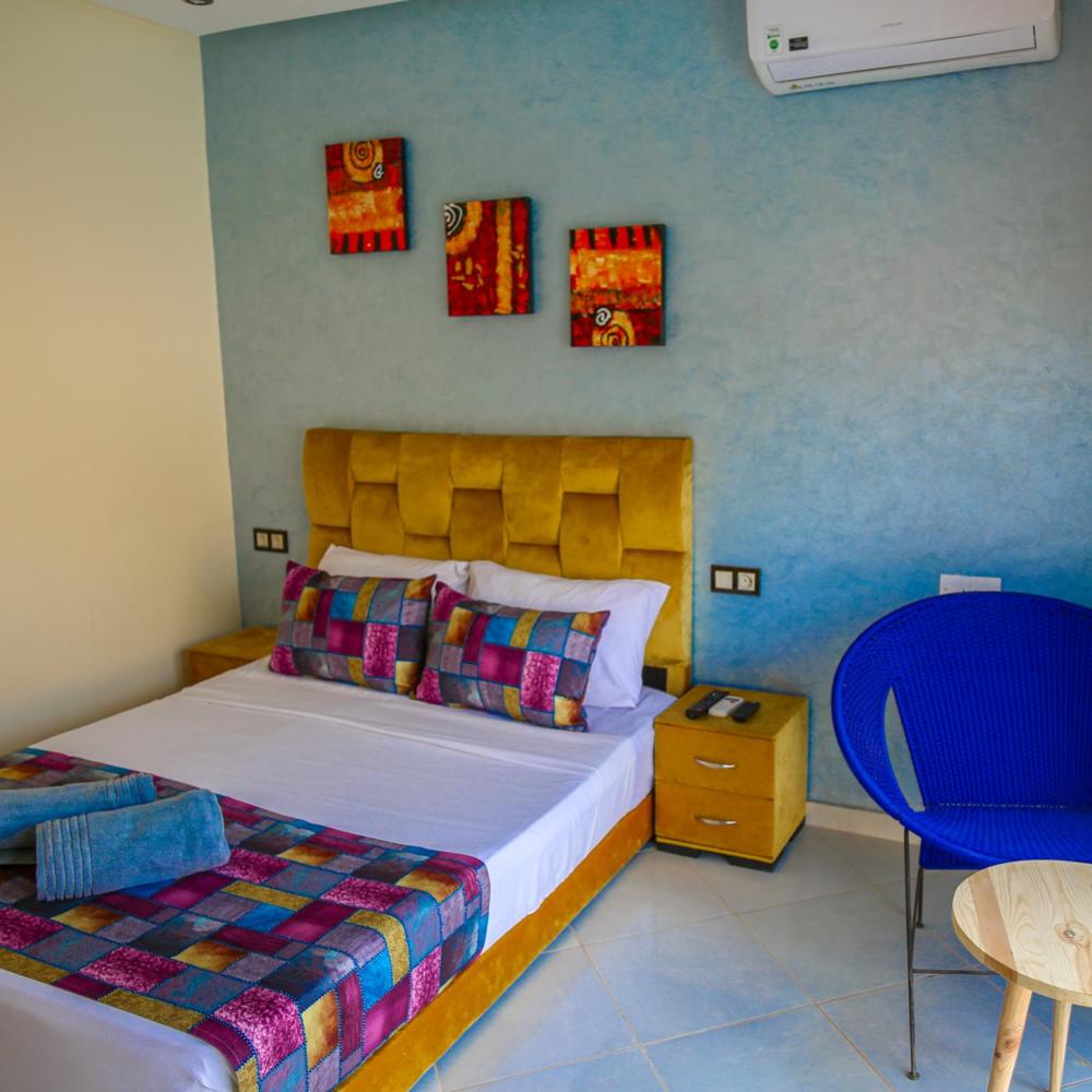 hotel room