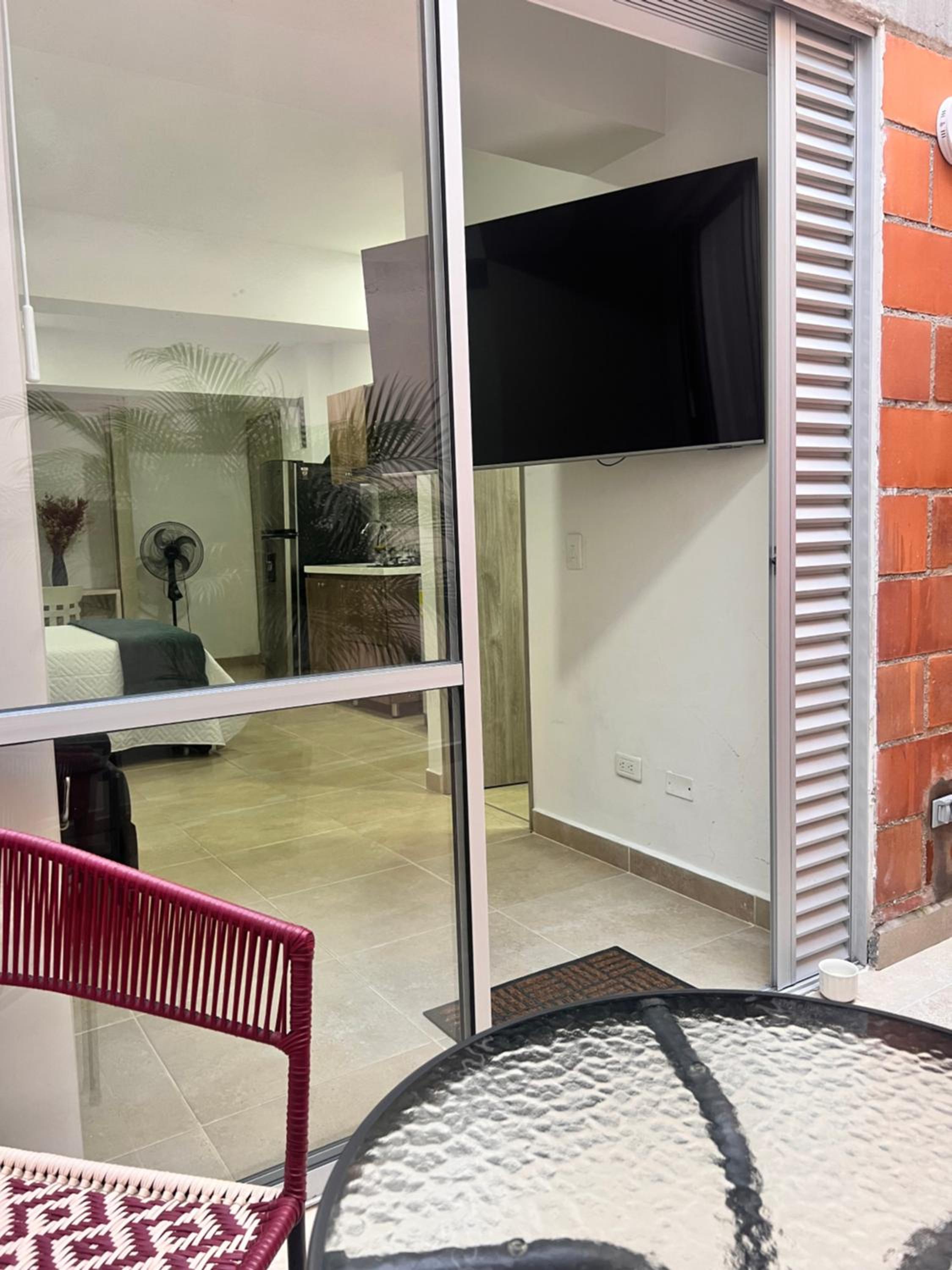 Lindo apartamento cercano al metro con parking