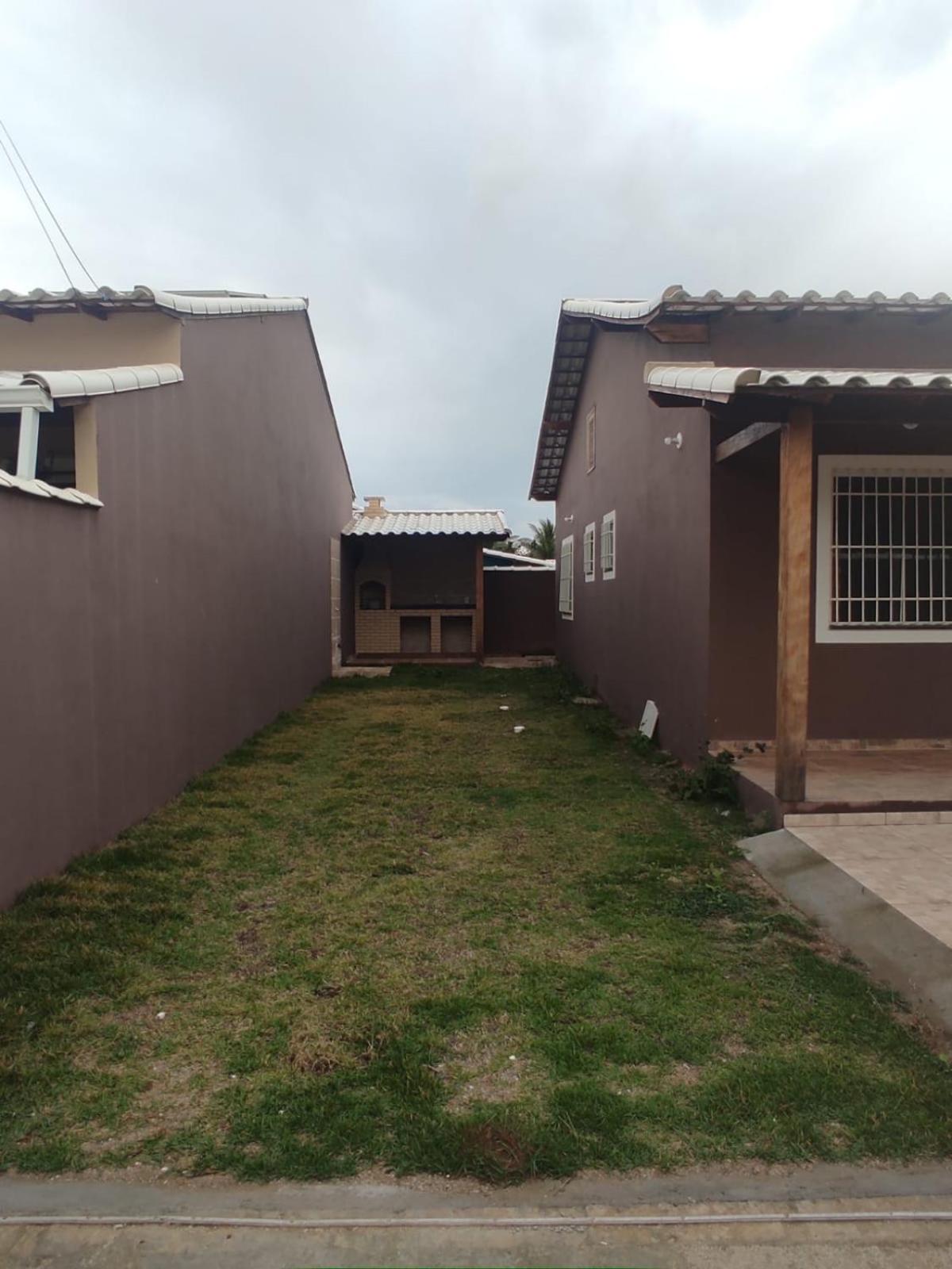 Unamar Cabo Frio, Condomínio Verão Vermelho 1, Casa Privativa a 100 metros da praia!