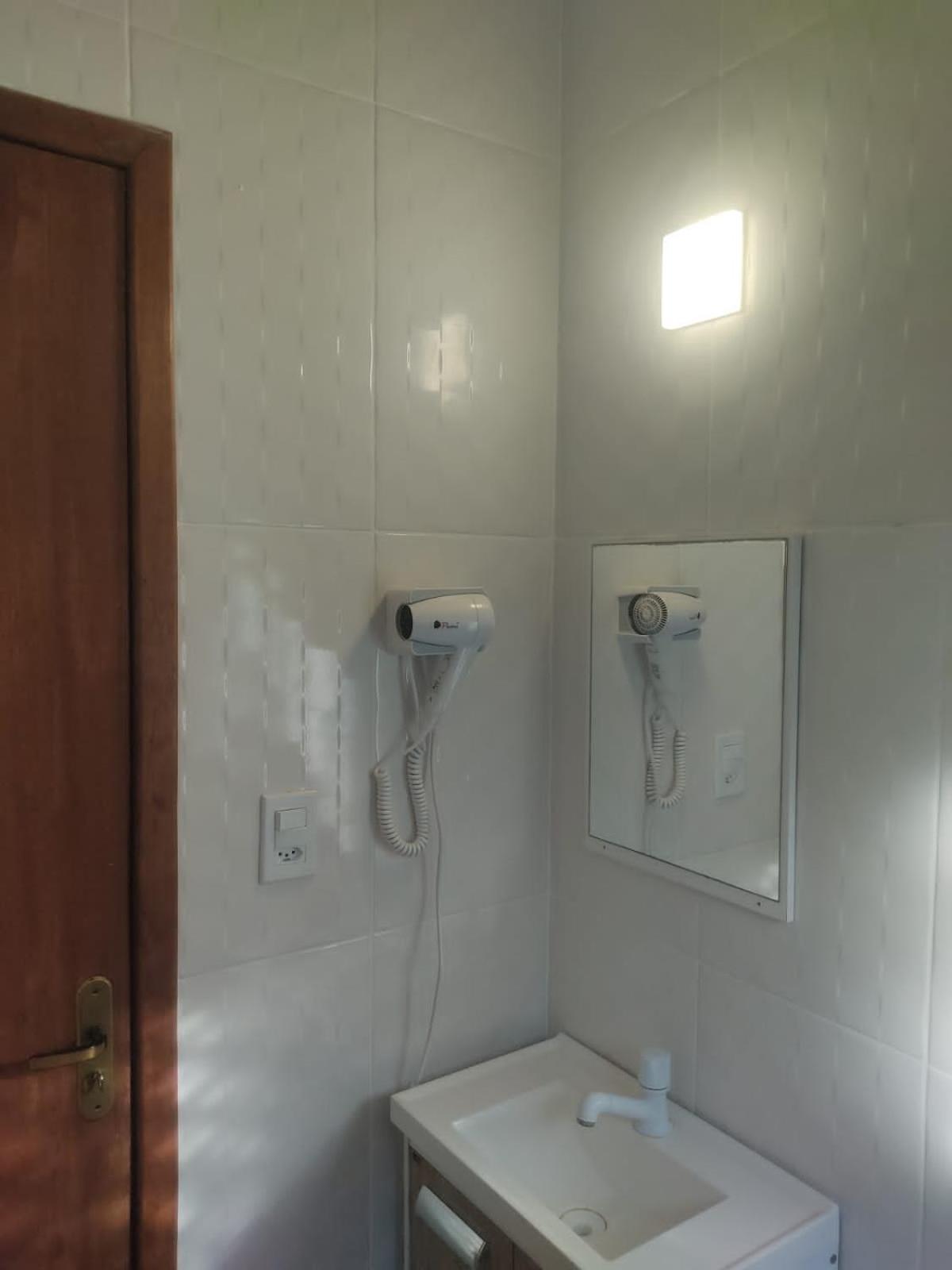 Unamar Cabo Frio, Condomínio Verão Vermelho 1, Casa Privativa a 100 metros da praia!