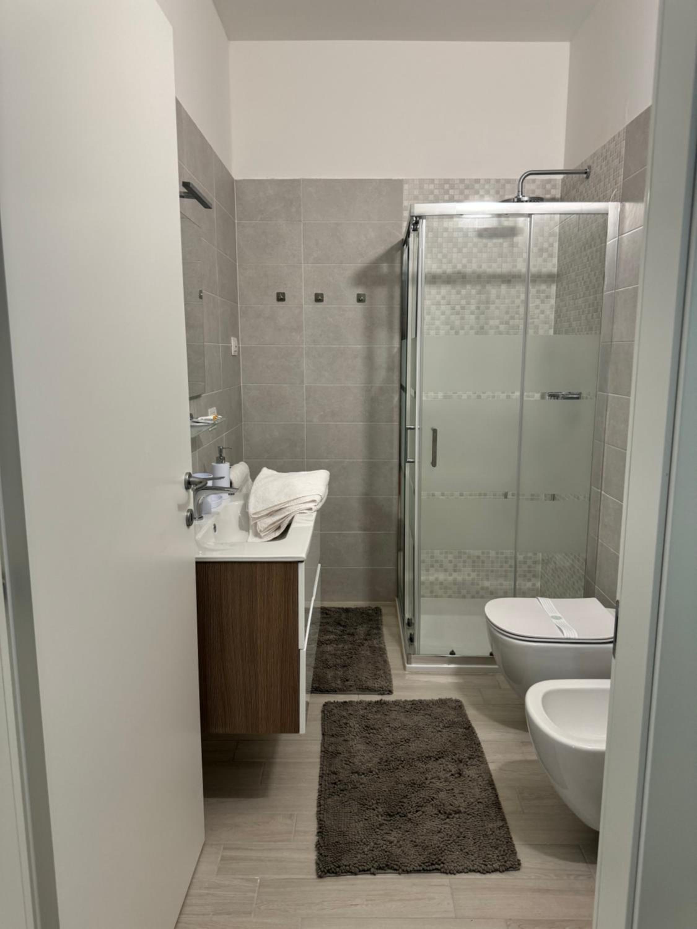 6 milano apartment