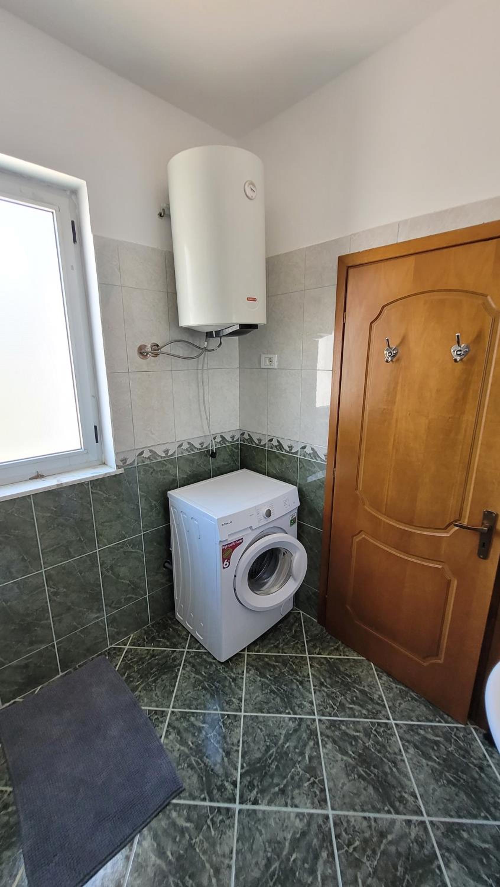 Alena Apartment