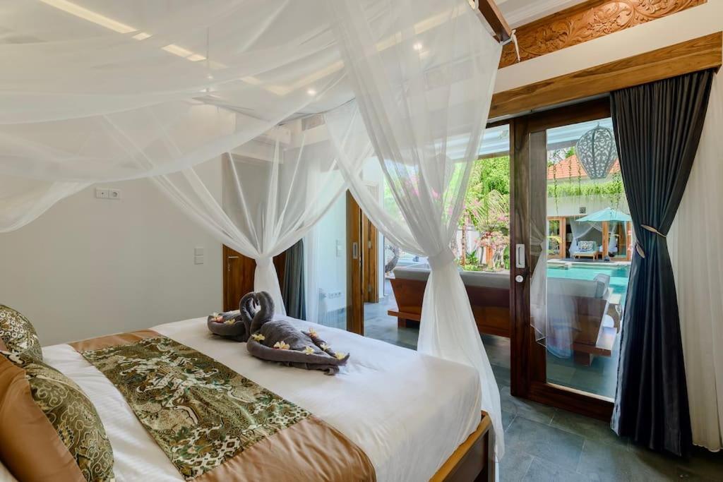 Villa Dewi Parwati - Private Villa with Pool - North Bali - private cook view 4
