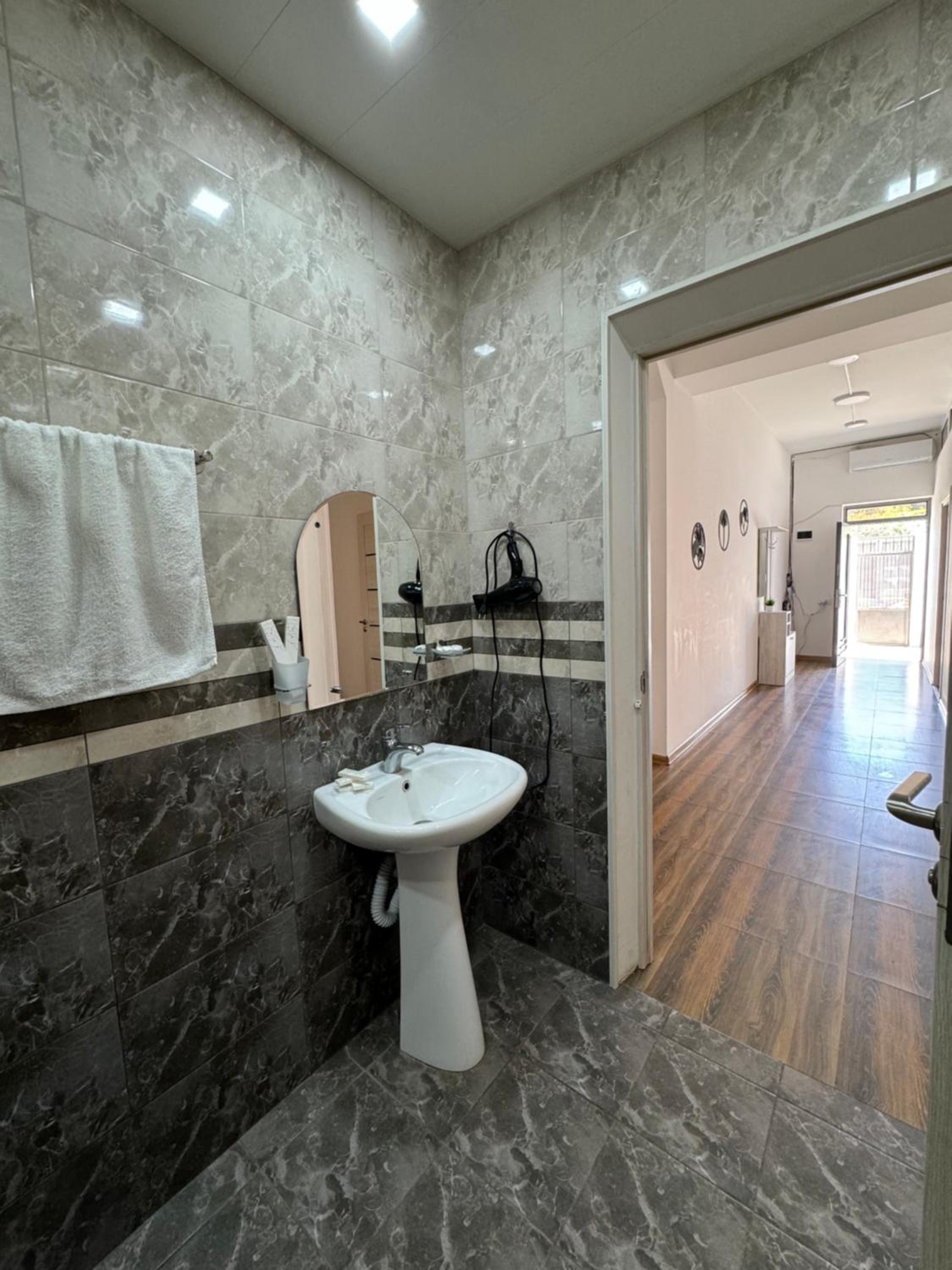 Bag's Guest House