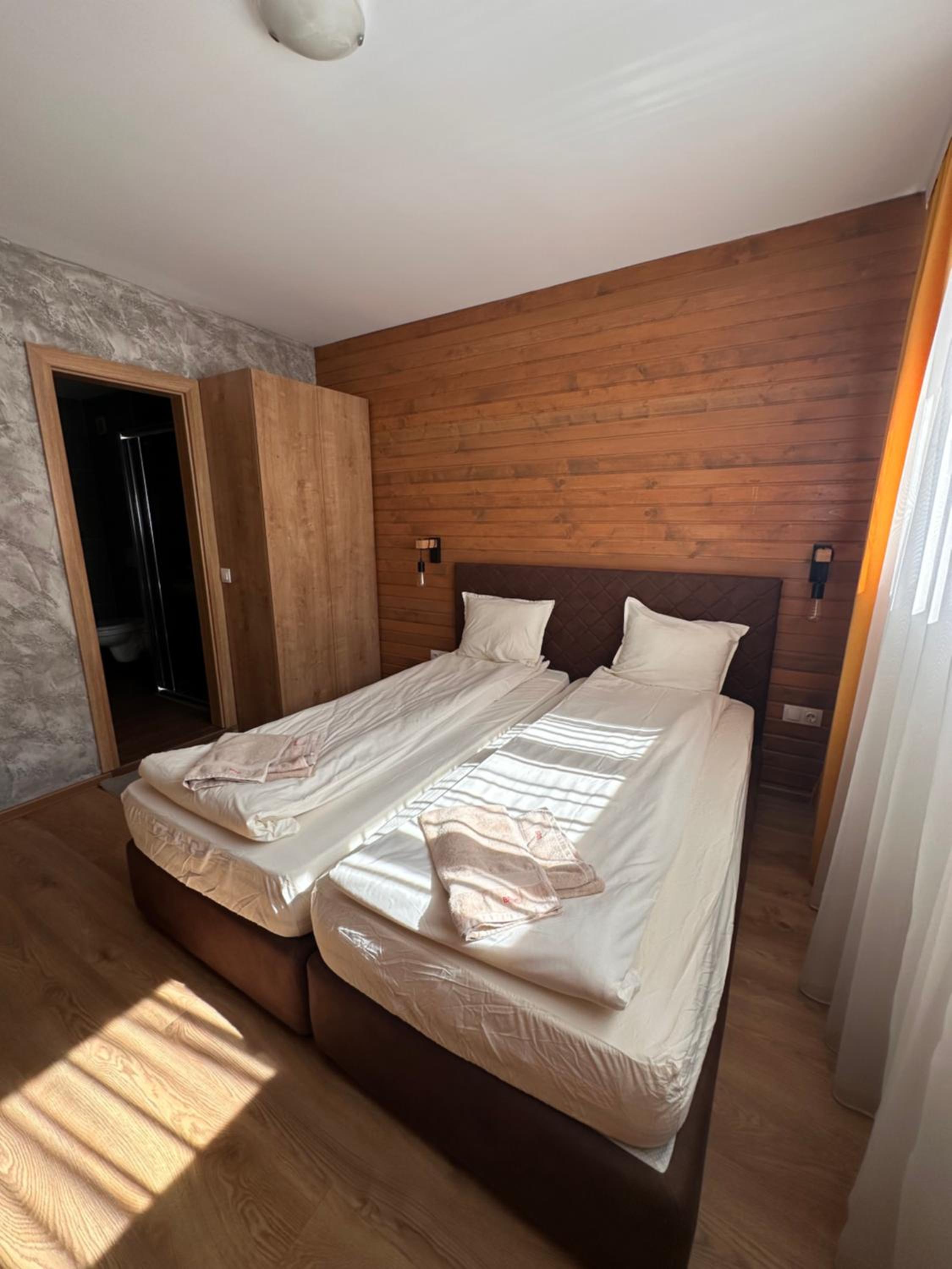 Alpine luxury two bed-two bathrooms apartment B25