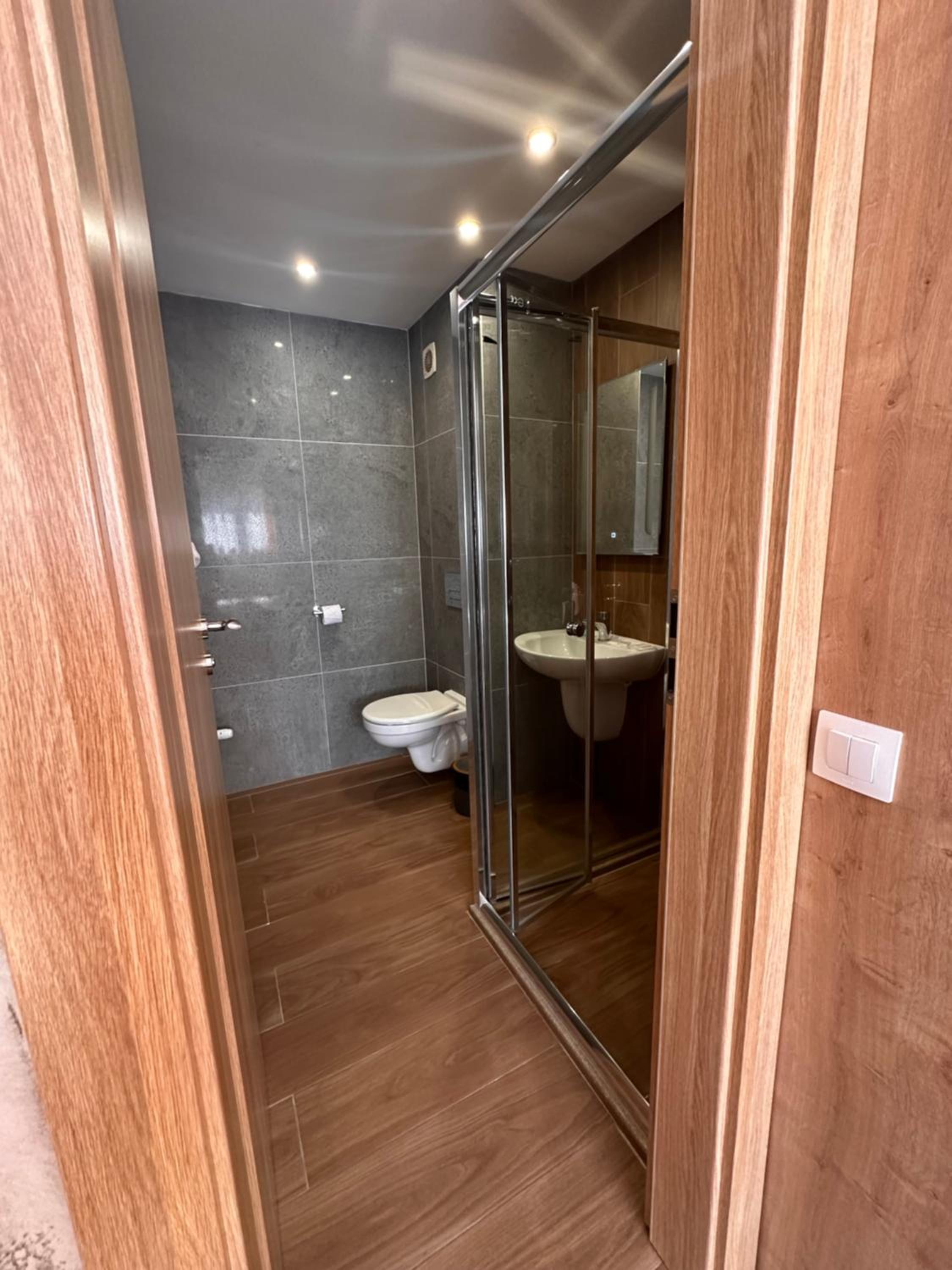 Alpine luxury two bed-two bathrooms apartment B25