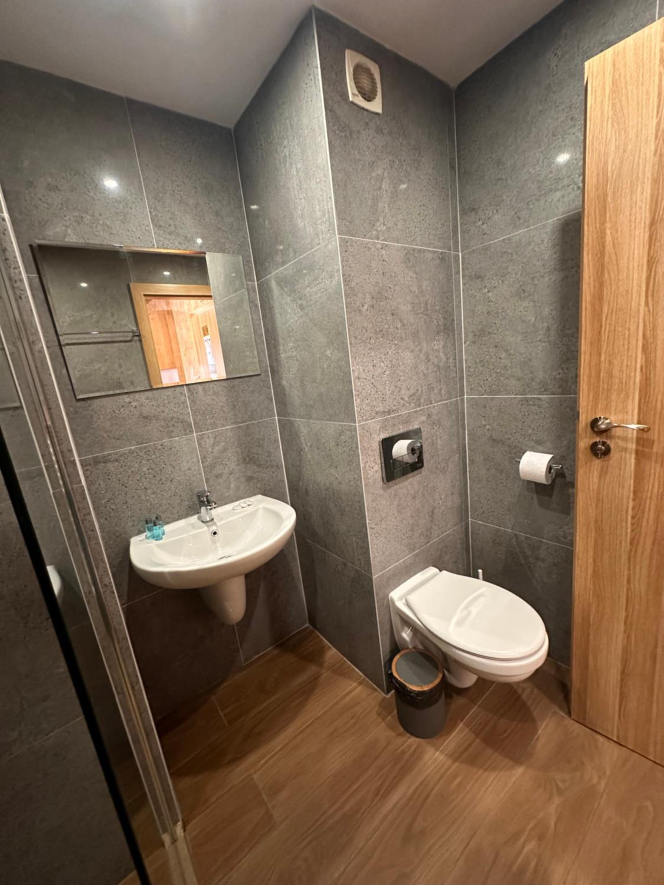 Alpine luxury two bed-two bathrooms apartment B25