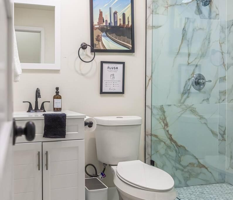 Houston Hideaway with King Bed, Games, Prime Location view 5