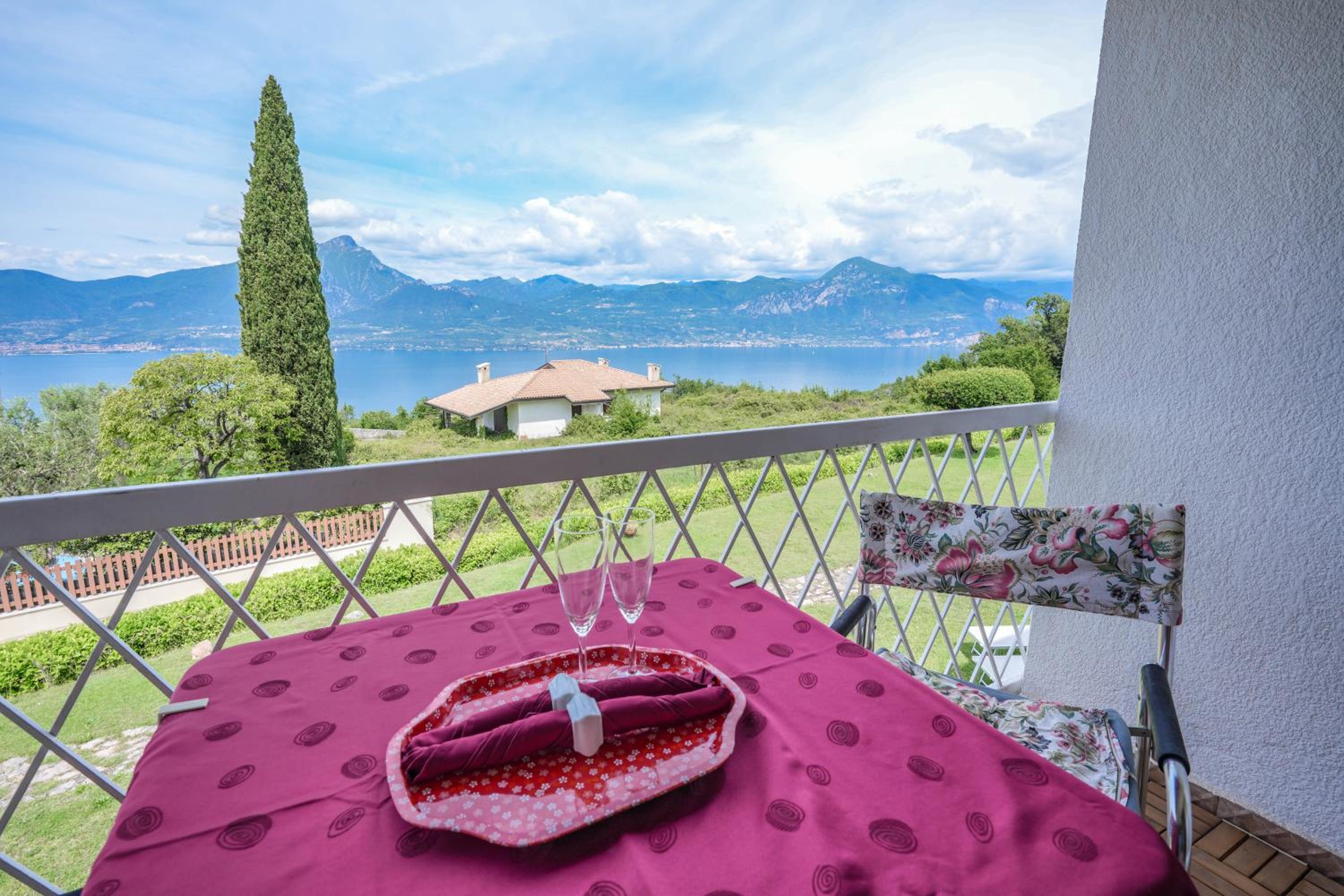 Garda Panoramic House