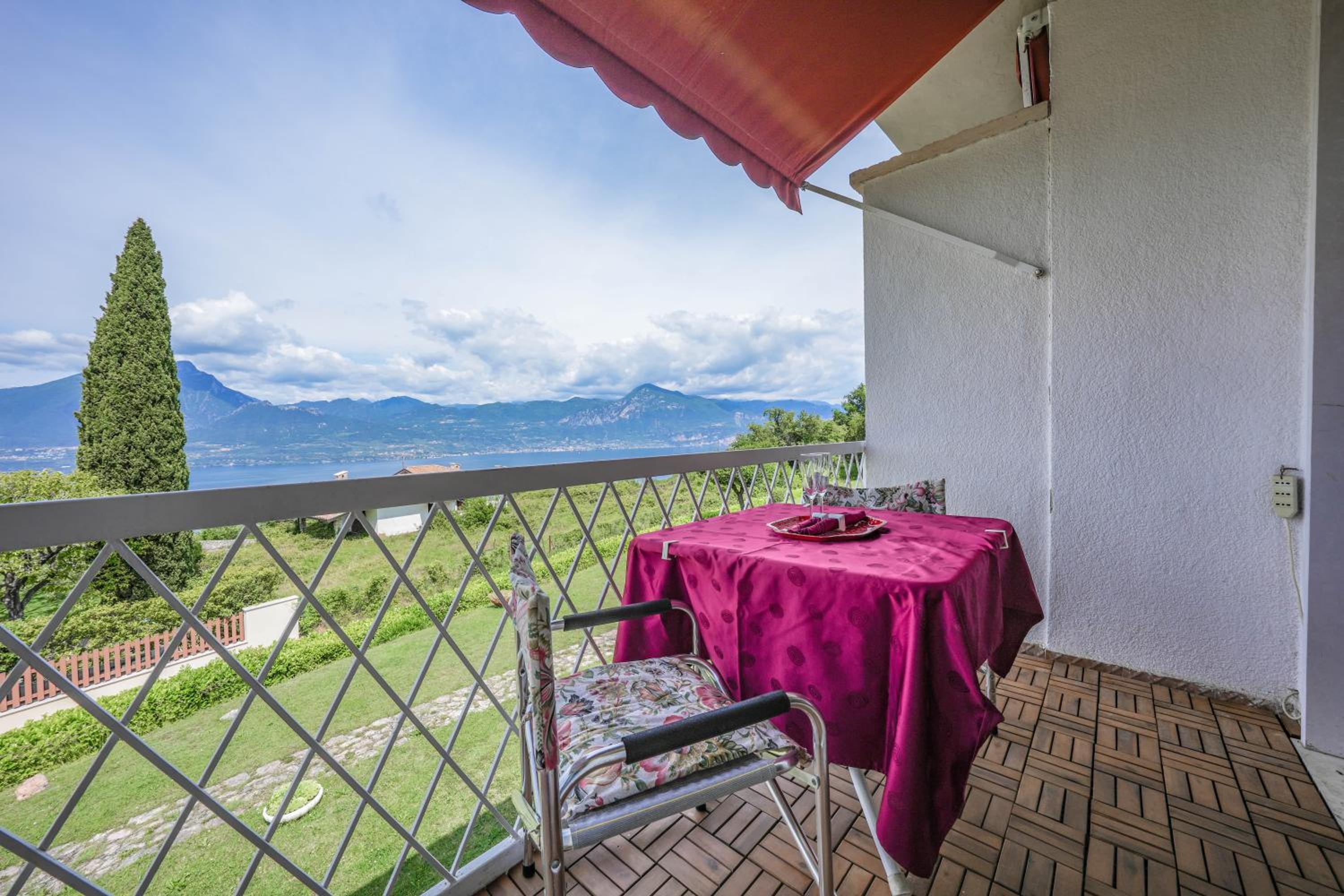 Garda Panoramic House