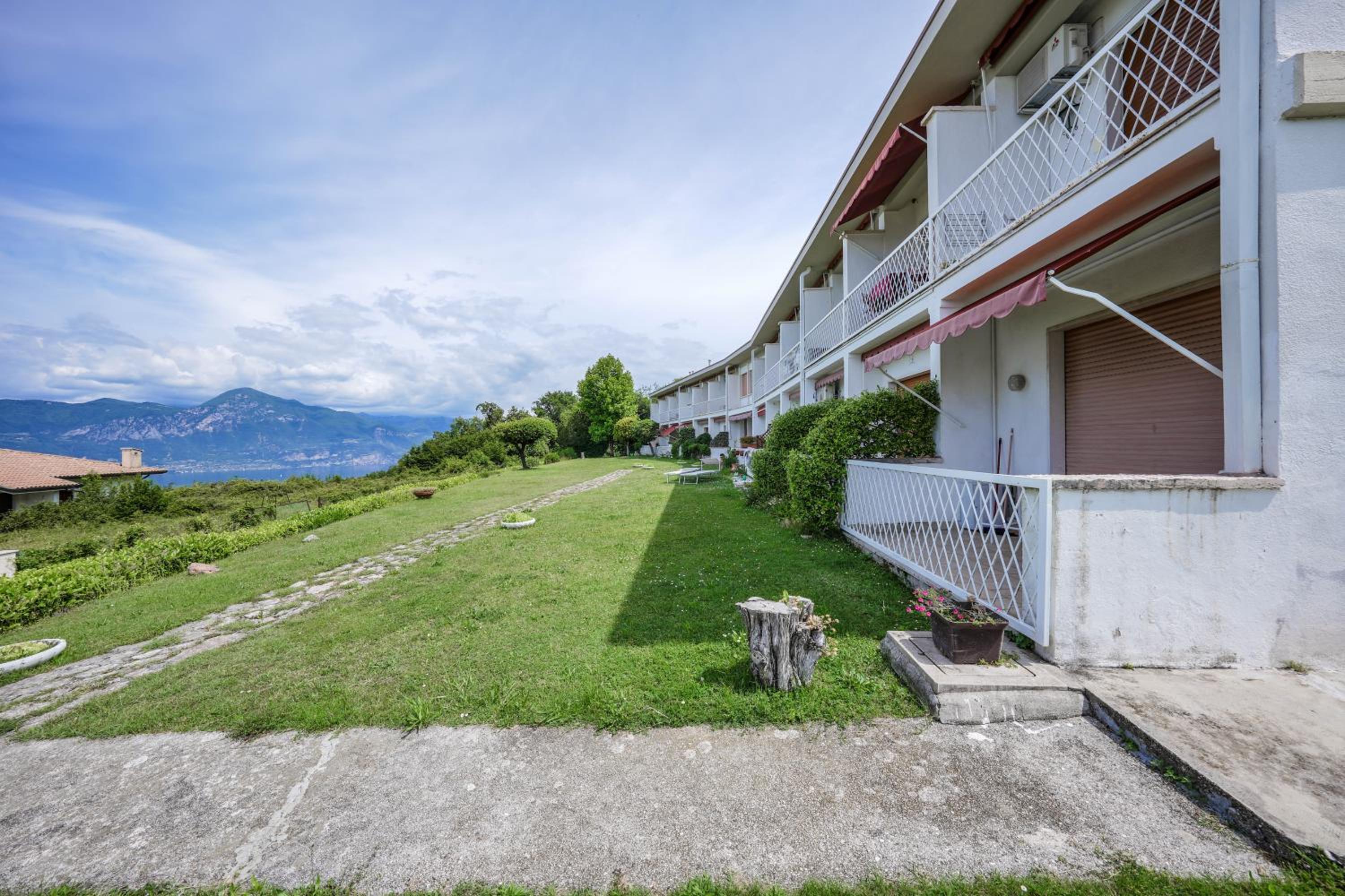 Garda Panoramic House