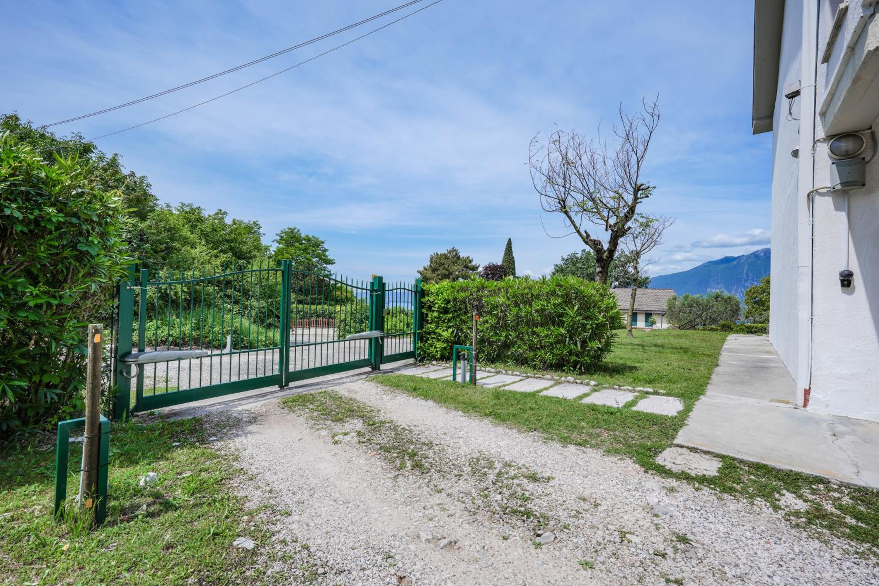 Garda Panoramic House