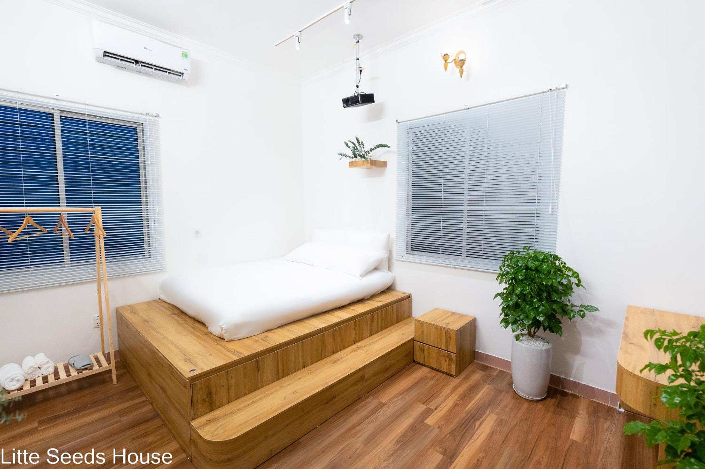 Little Seeds House-Hanoi, 4Brs,Cinema, Old Quarter