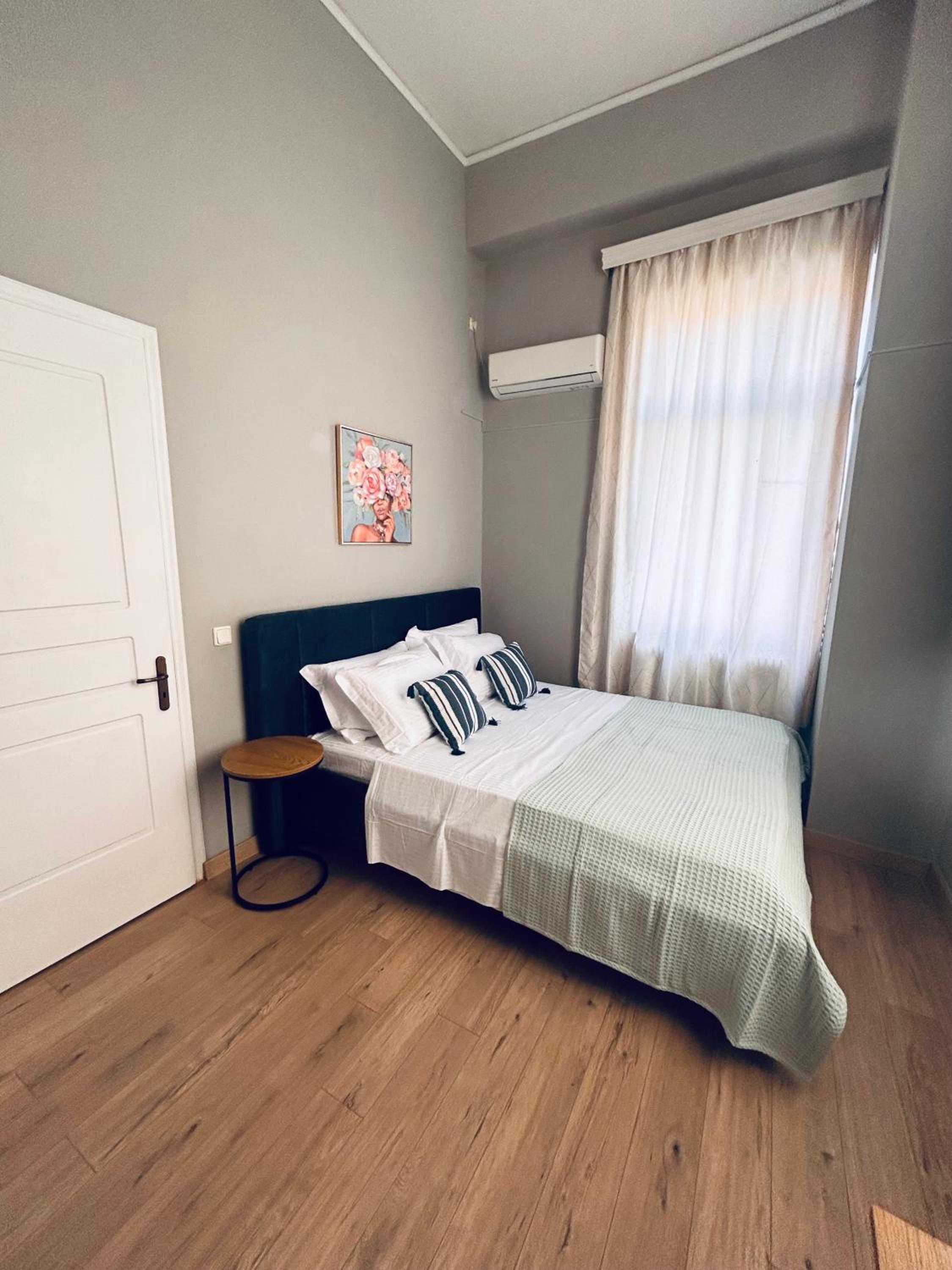 Aurora Apartments