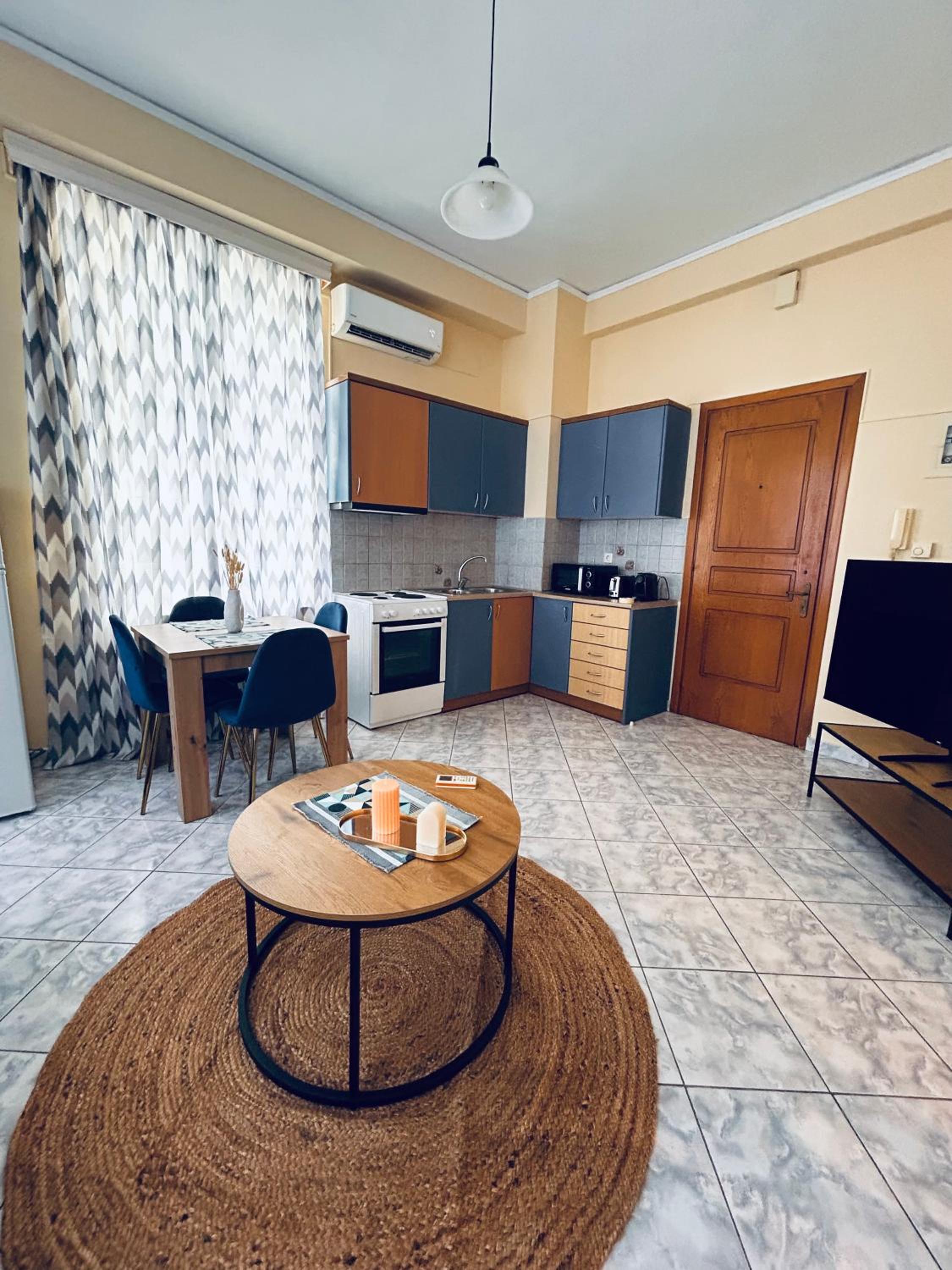 Aurora Apartments