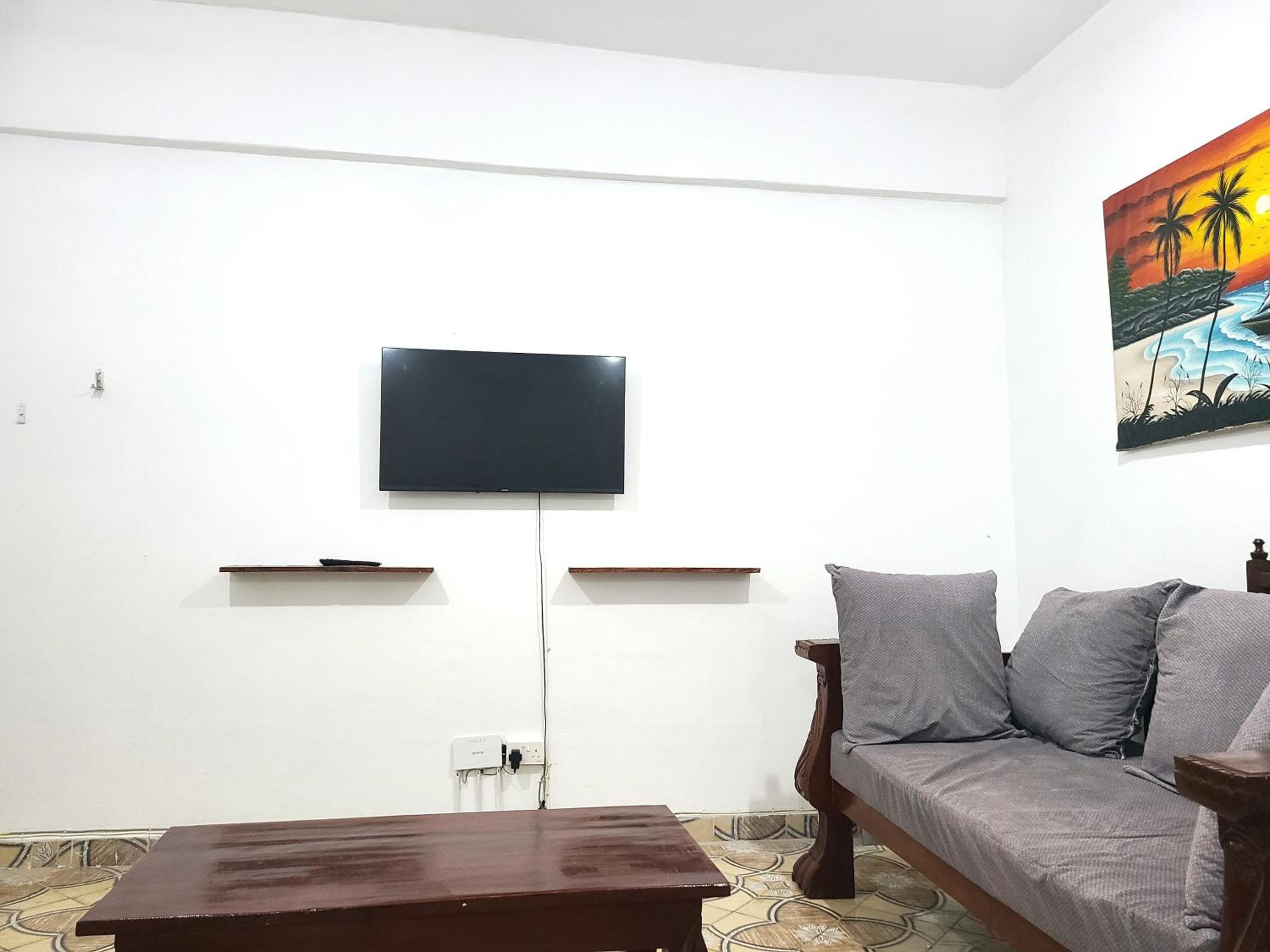 Delicious House, Watamu, 2-bedroom with secure compound free parking and wifi view 3