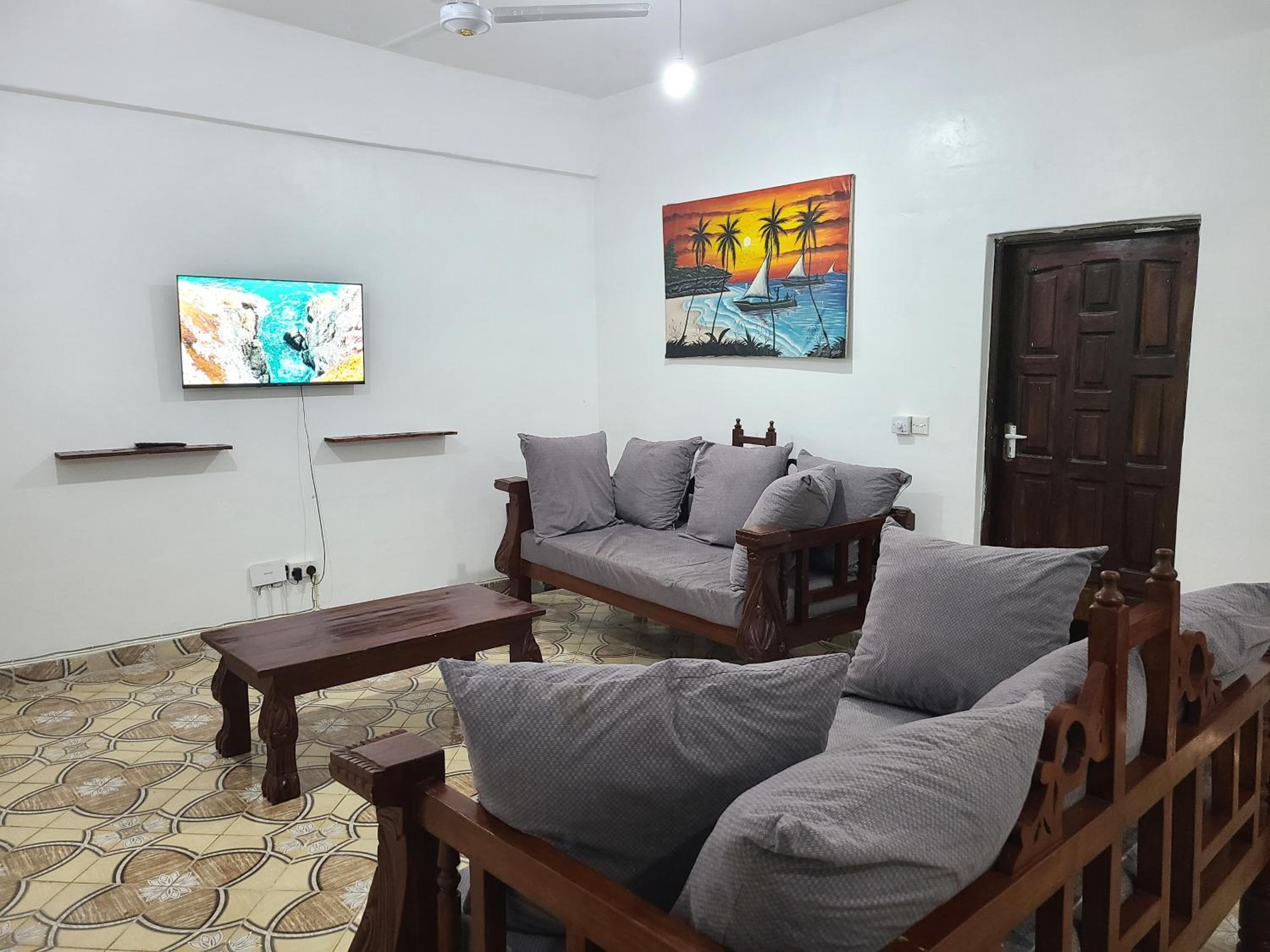 Delicious House, Watamu, 2-bedroom with secure compound free parking and wifi view 4
