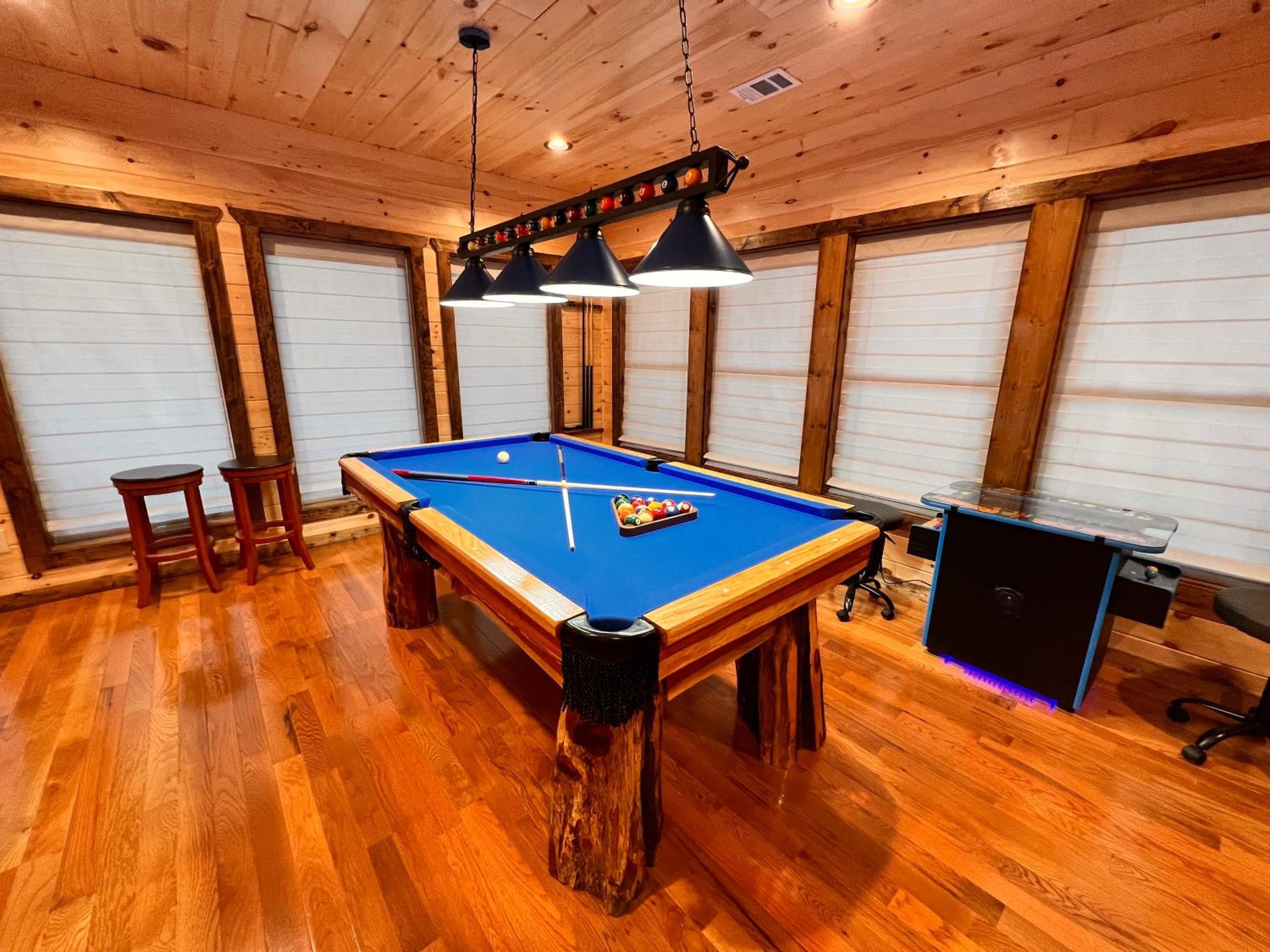 Blaze of Glory - New Luxury, 4BR, Theater, Arcade, EVC, Location view 3
