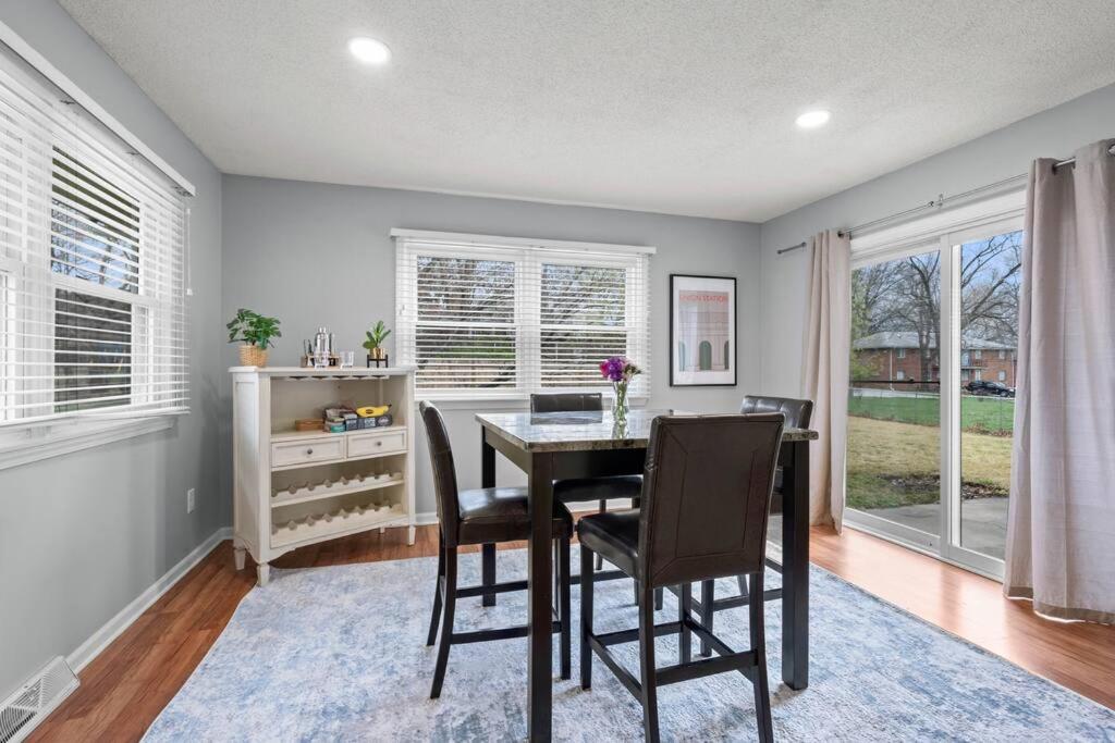 Charming Waldo Home view 4